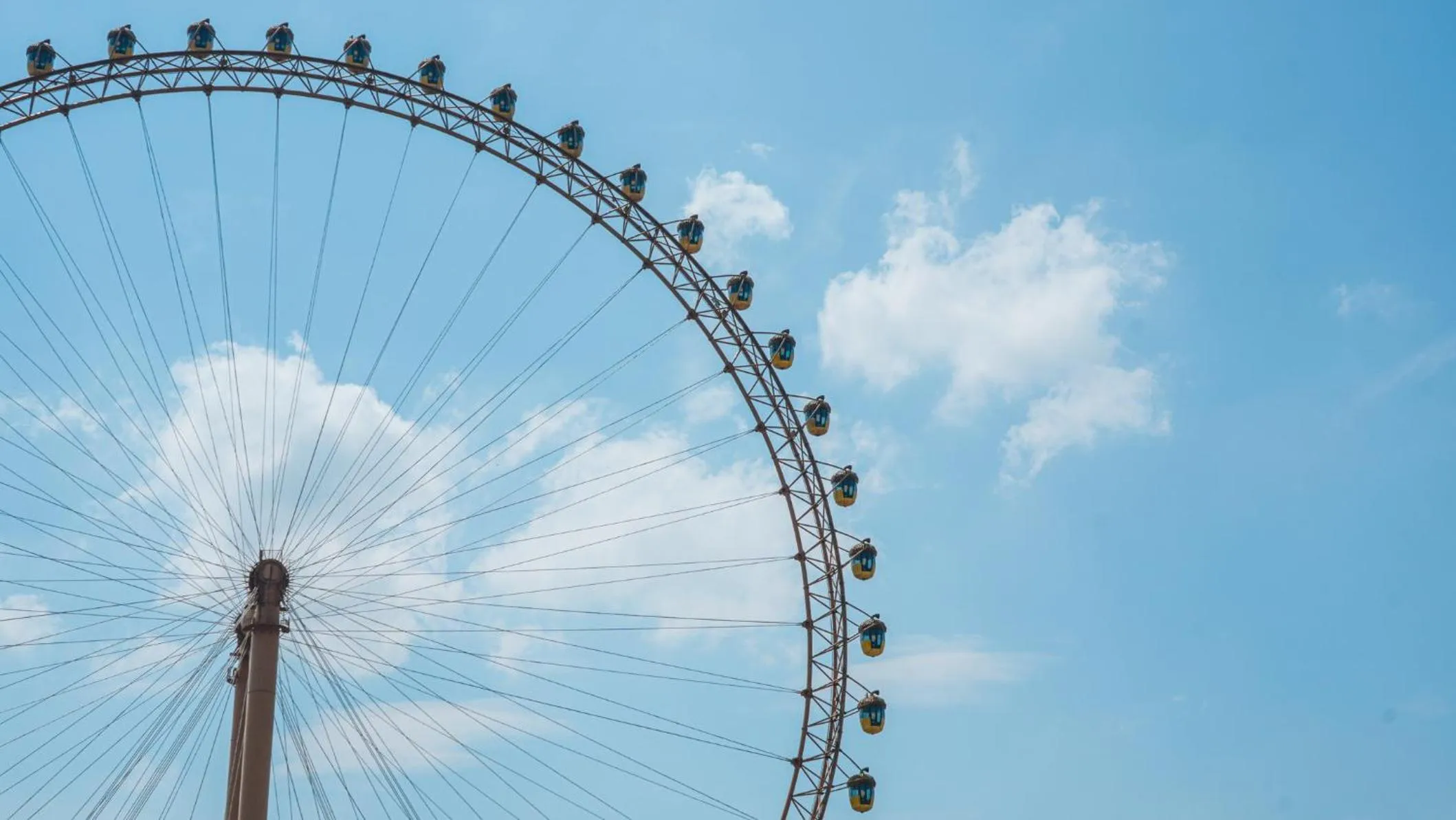 Nearby landmark in HUALUXE Wuhu