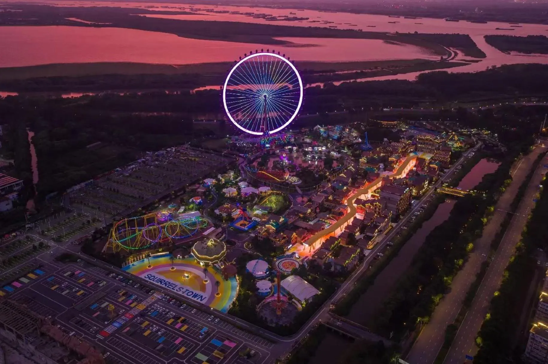 Nearby landmark in HUALUXE Wuhu