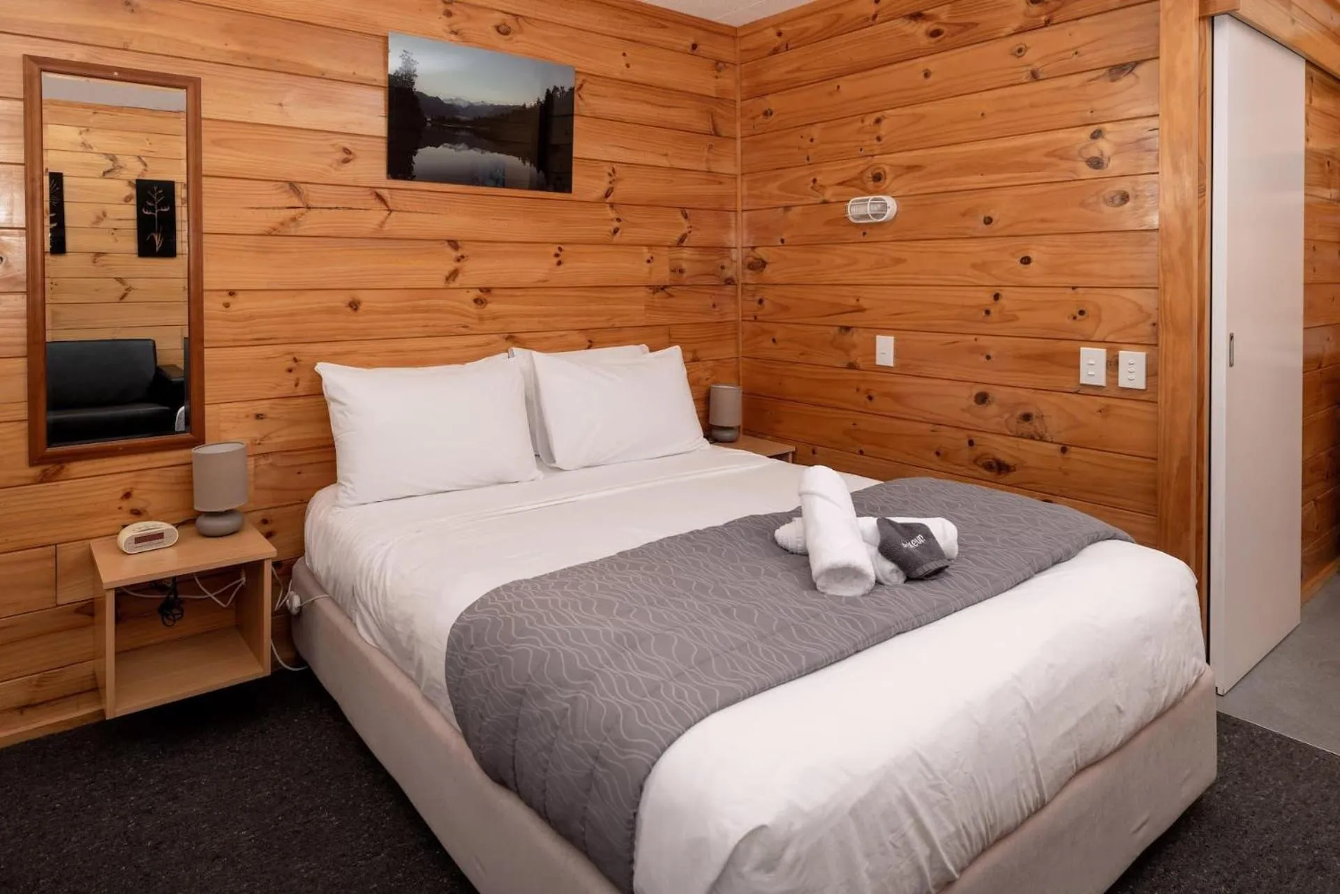 Bed in Fox Glacier TOP 10 Holiday Park & Motels