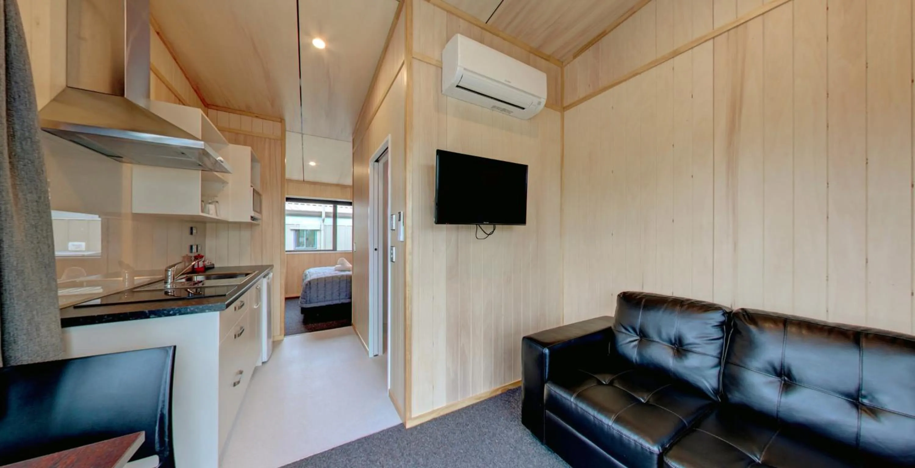 TV and multimedia in Fox Glacier TOP 10 Holiday Park & Motels
