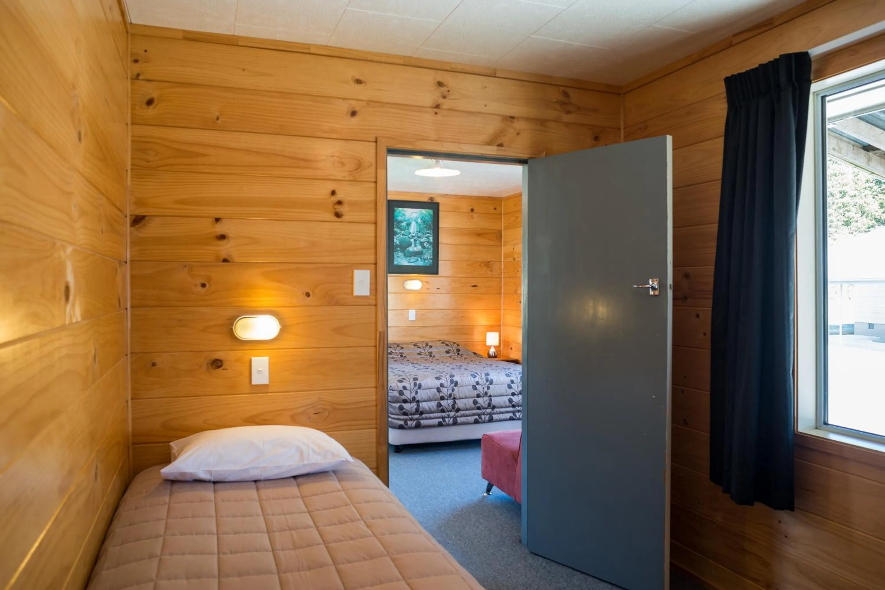 Bedroom, Bed in Fox Glacier TOP 10 Holiday Park & Motels