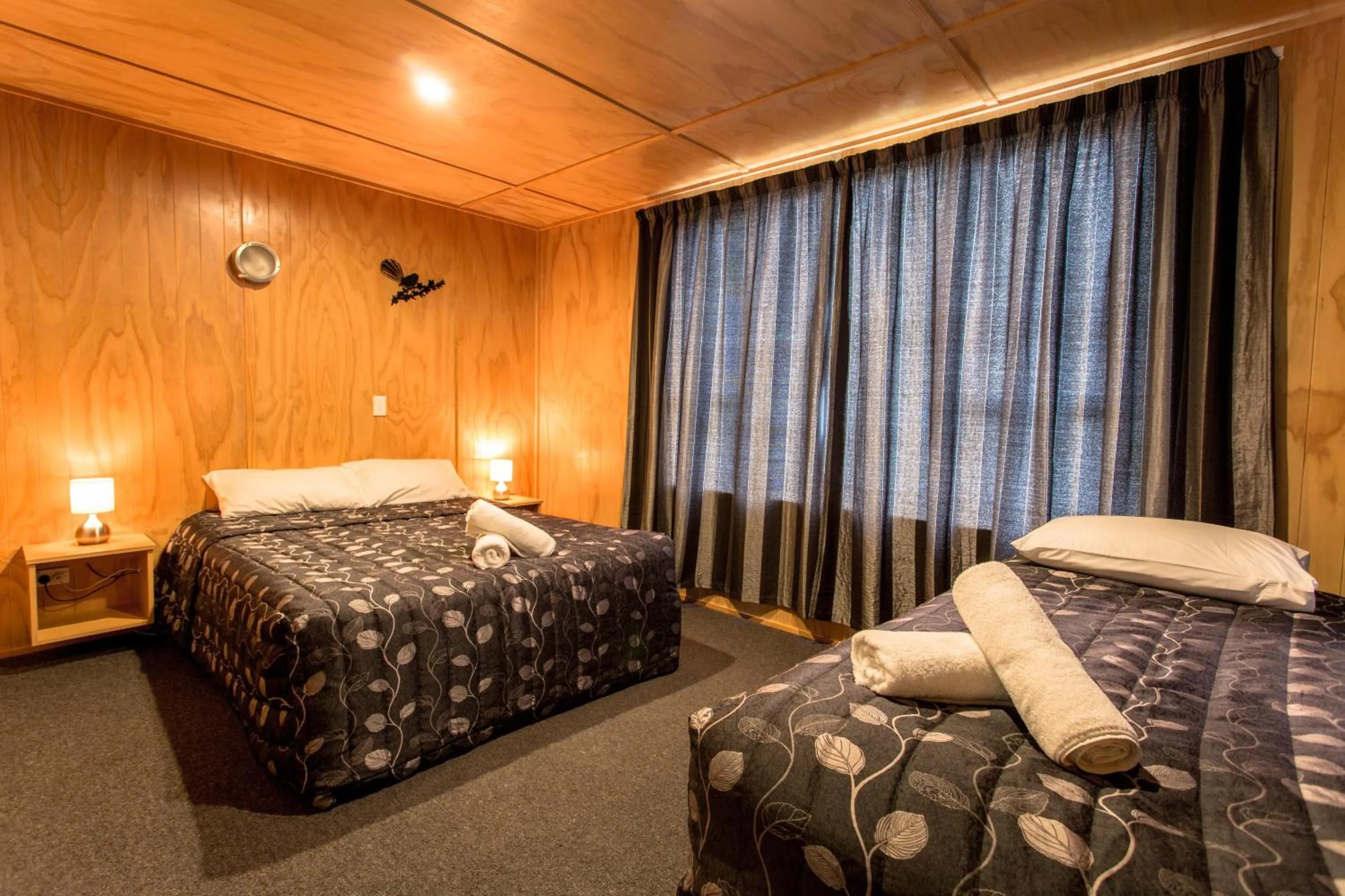 Bed in Fox Glacier TOP 10 Holiday Park & Motels