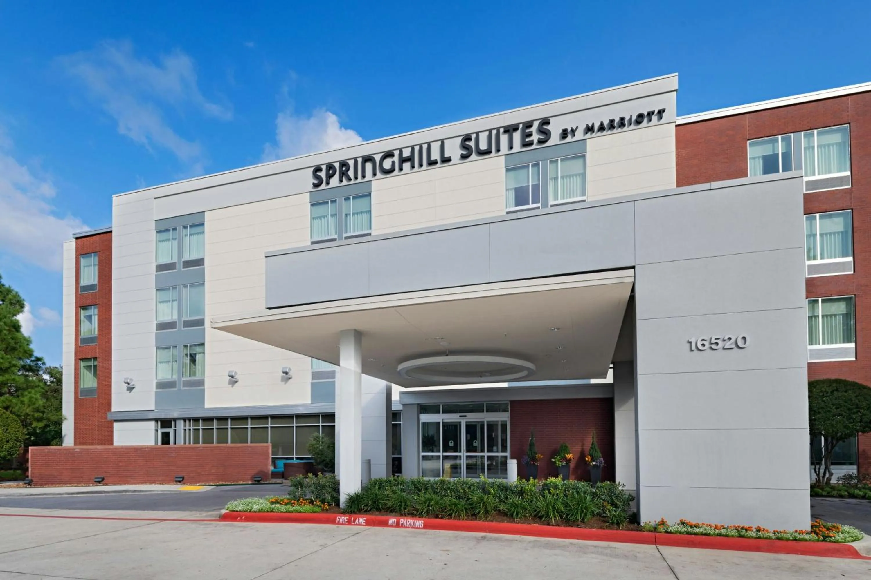 Property building in SpringHill Suites by Marriott Houston The Woodlands