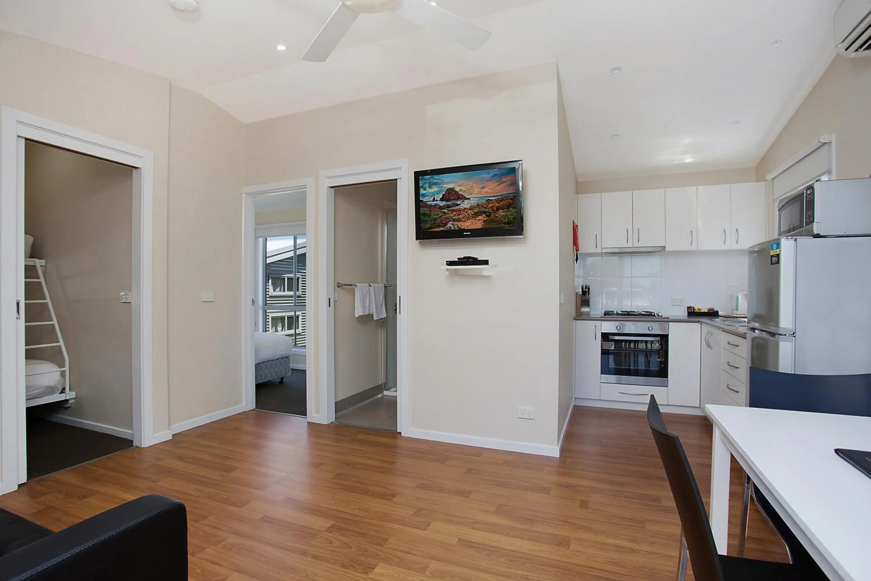 TV and multimedia in Portland Holiday Village