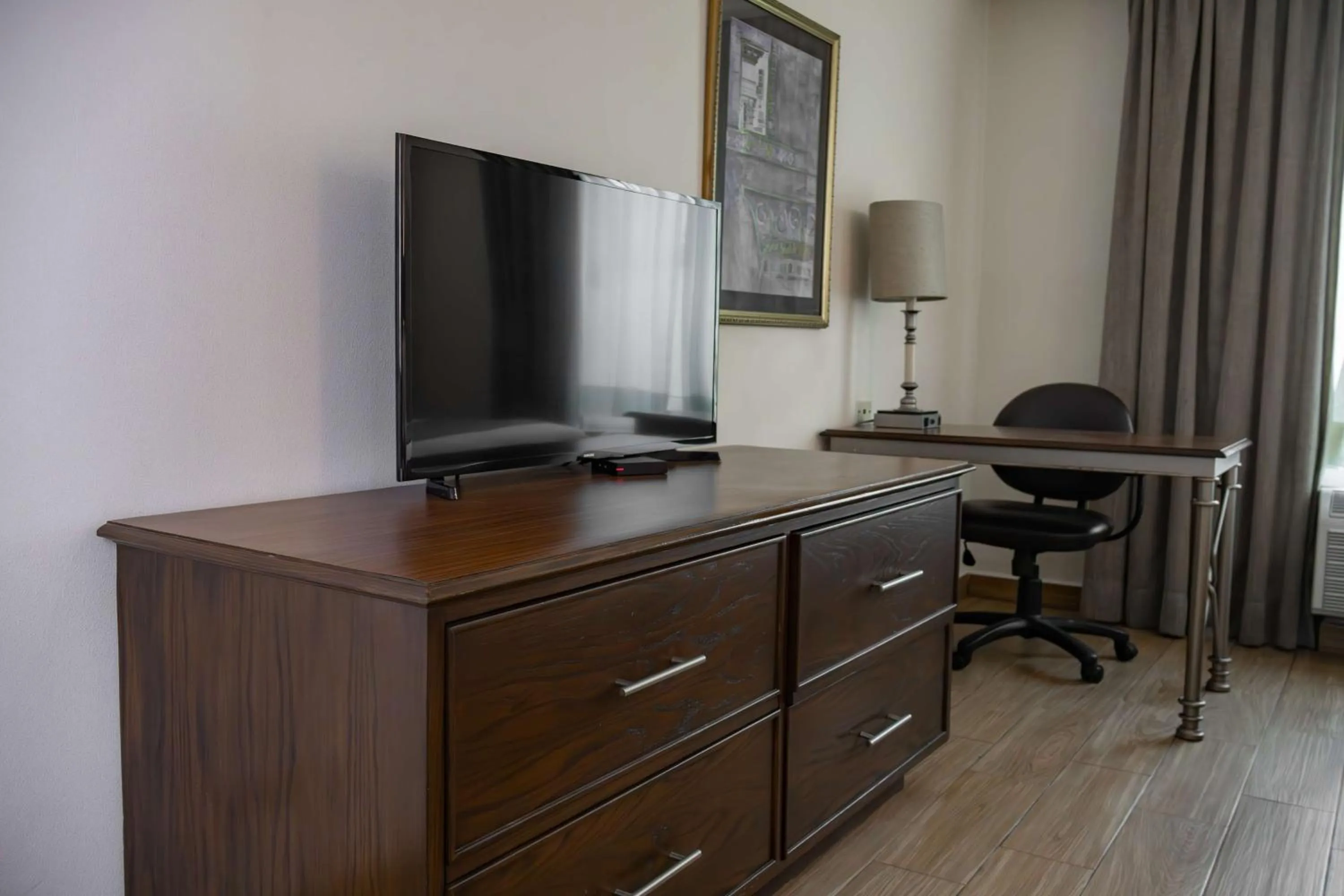 Photo of the whole room in Best Western PLUS Monterrey Colón