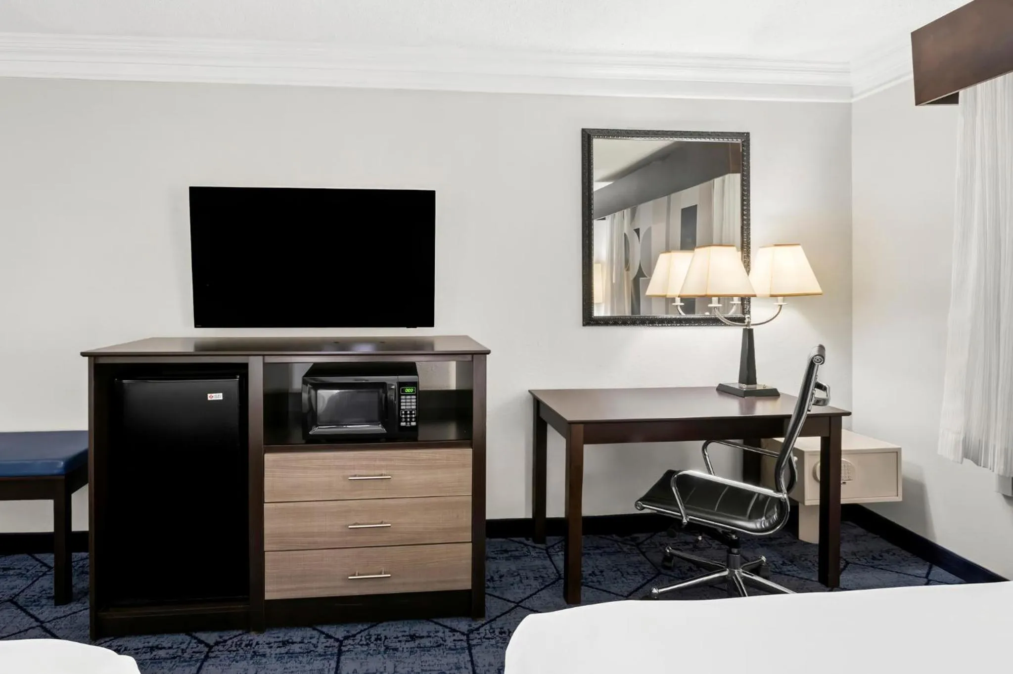 TV and multimedia, Bed in Best Western Slidell Hotel