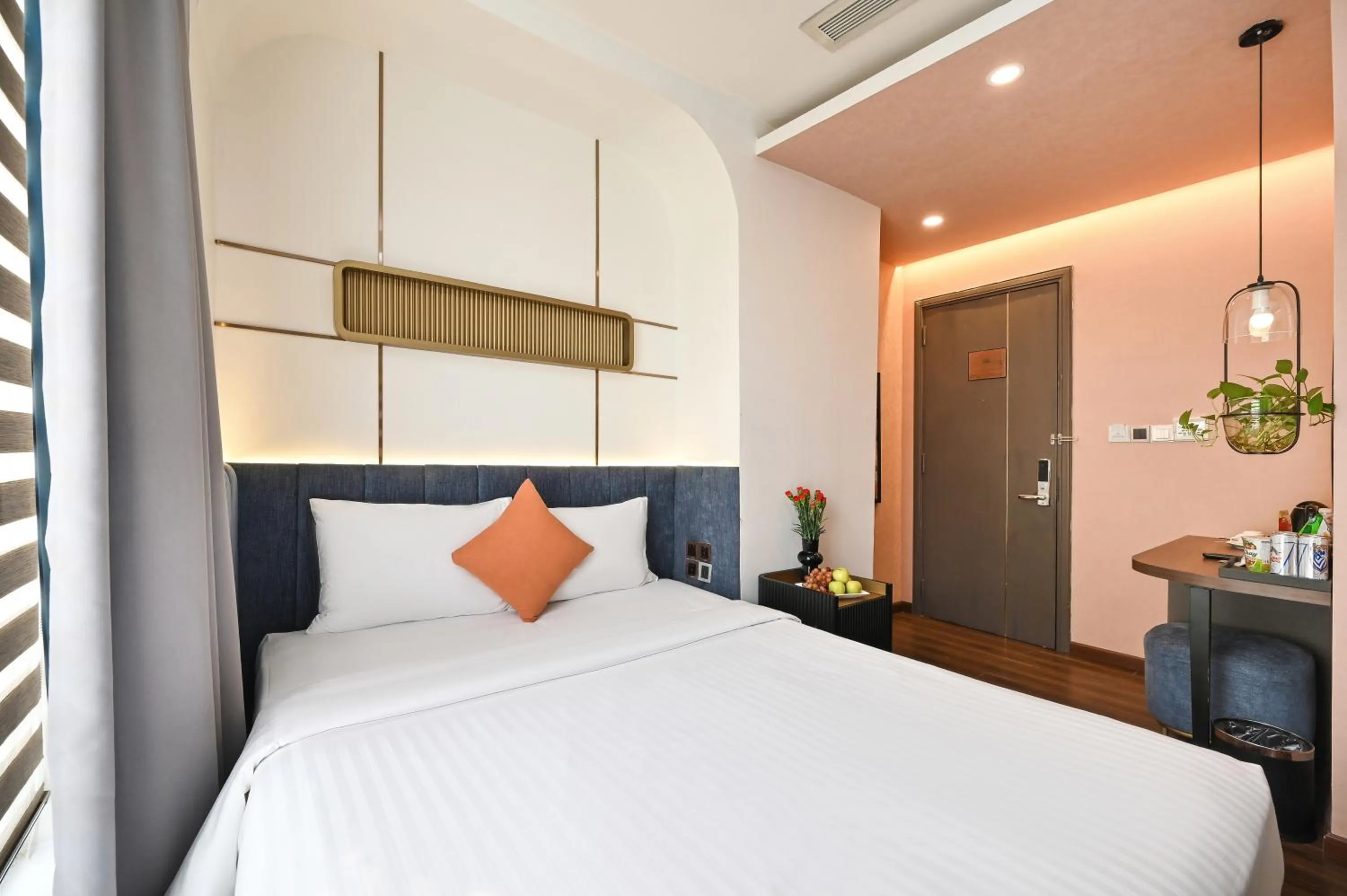 Bed in Cicilia Saigon Center