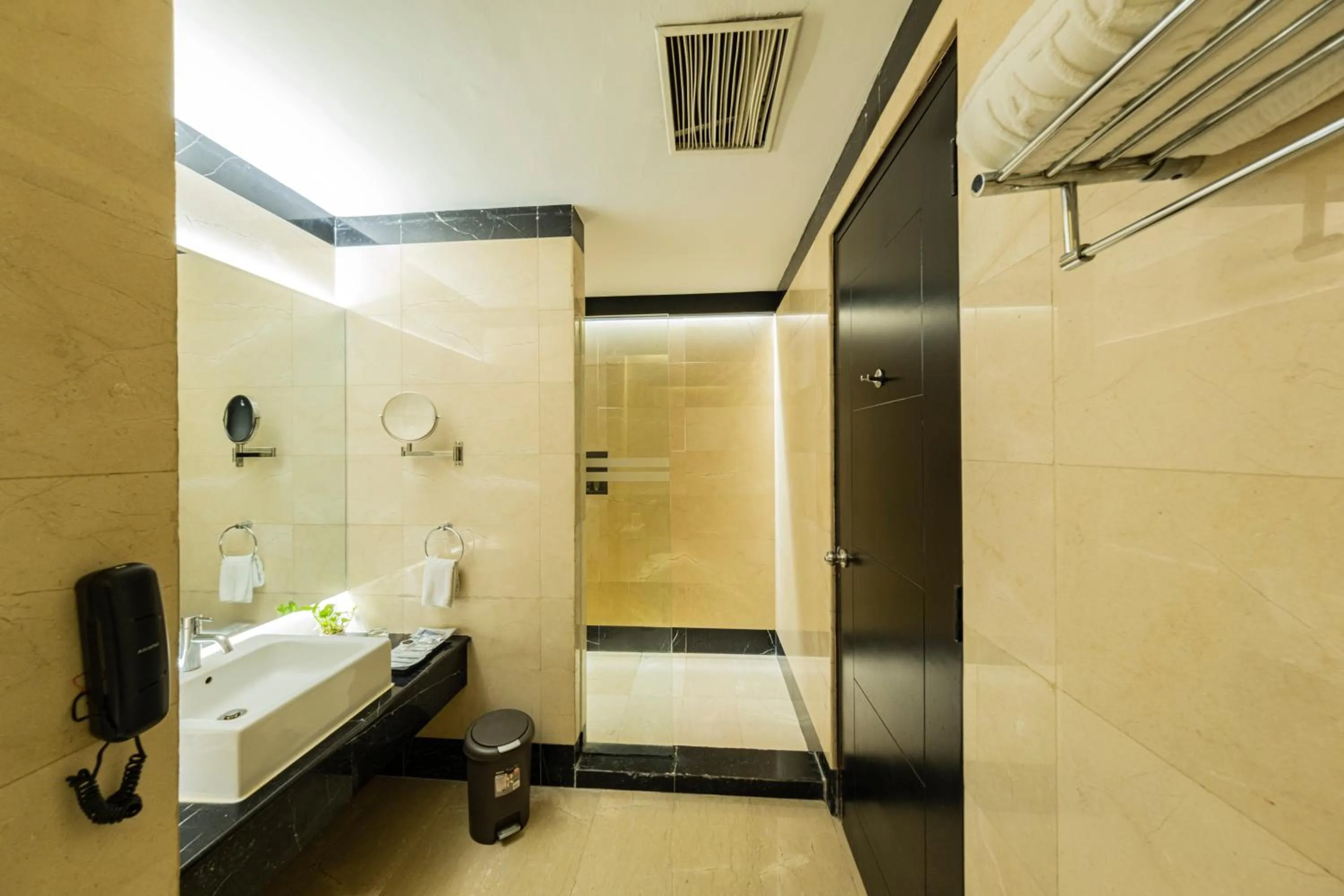 Bathroom in Grand Jatra Hotel Pekanbaru
