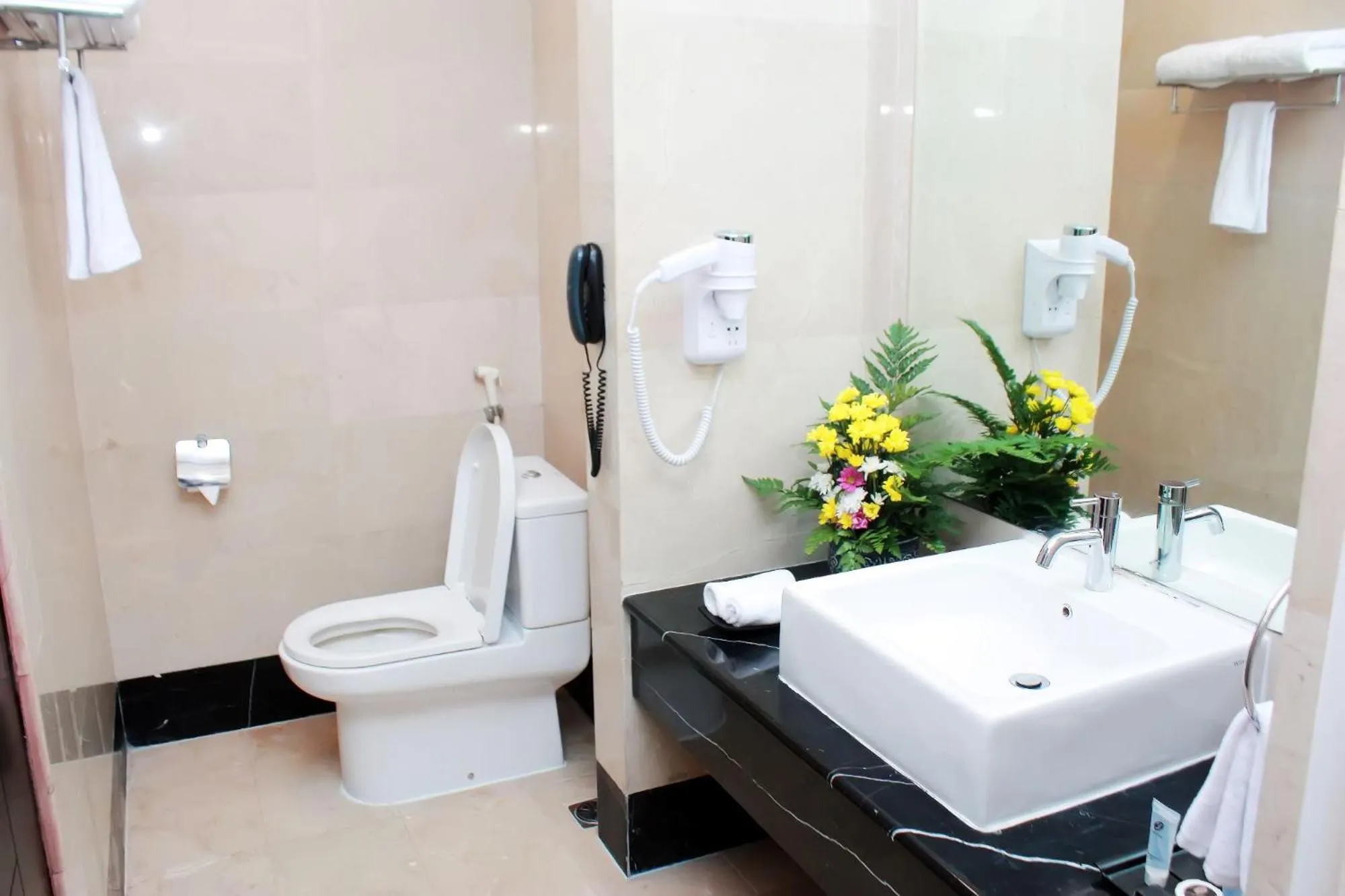 Bathroom in Grand Jatra Hotel Pekanbaru