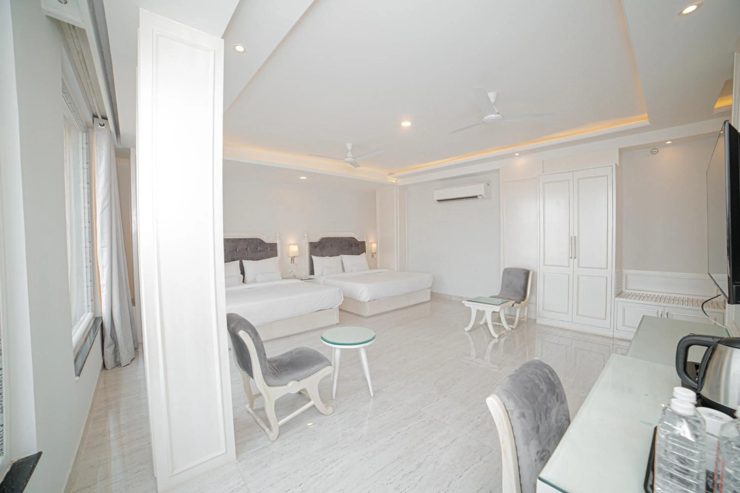 VIP in Pearl Courtyard