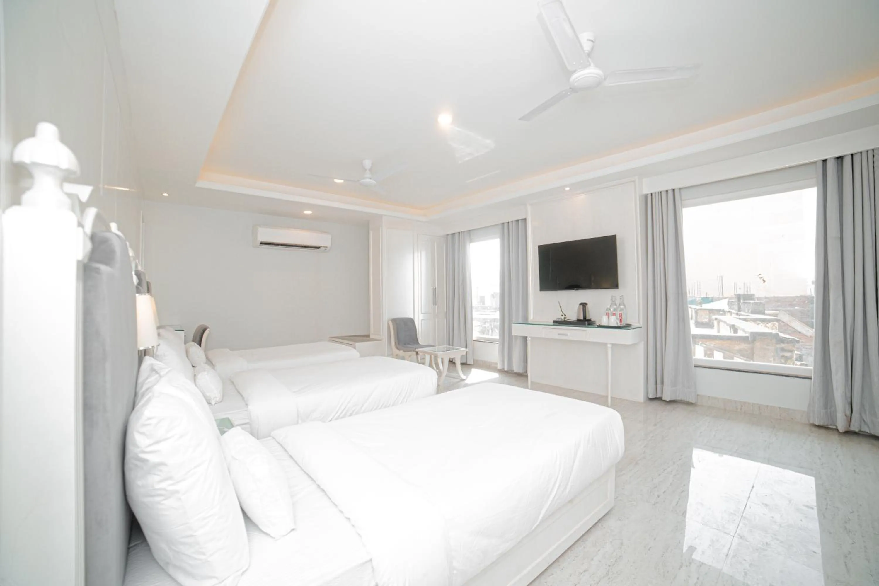 Bedroom, Bed in Pearl Courtyard