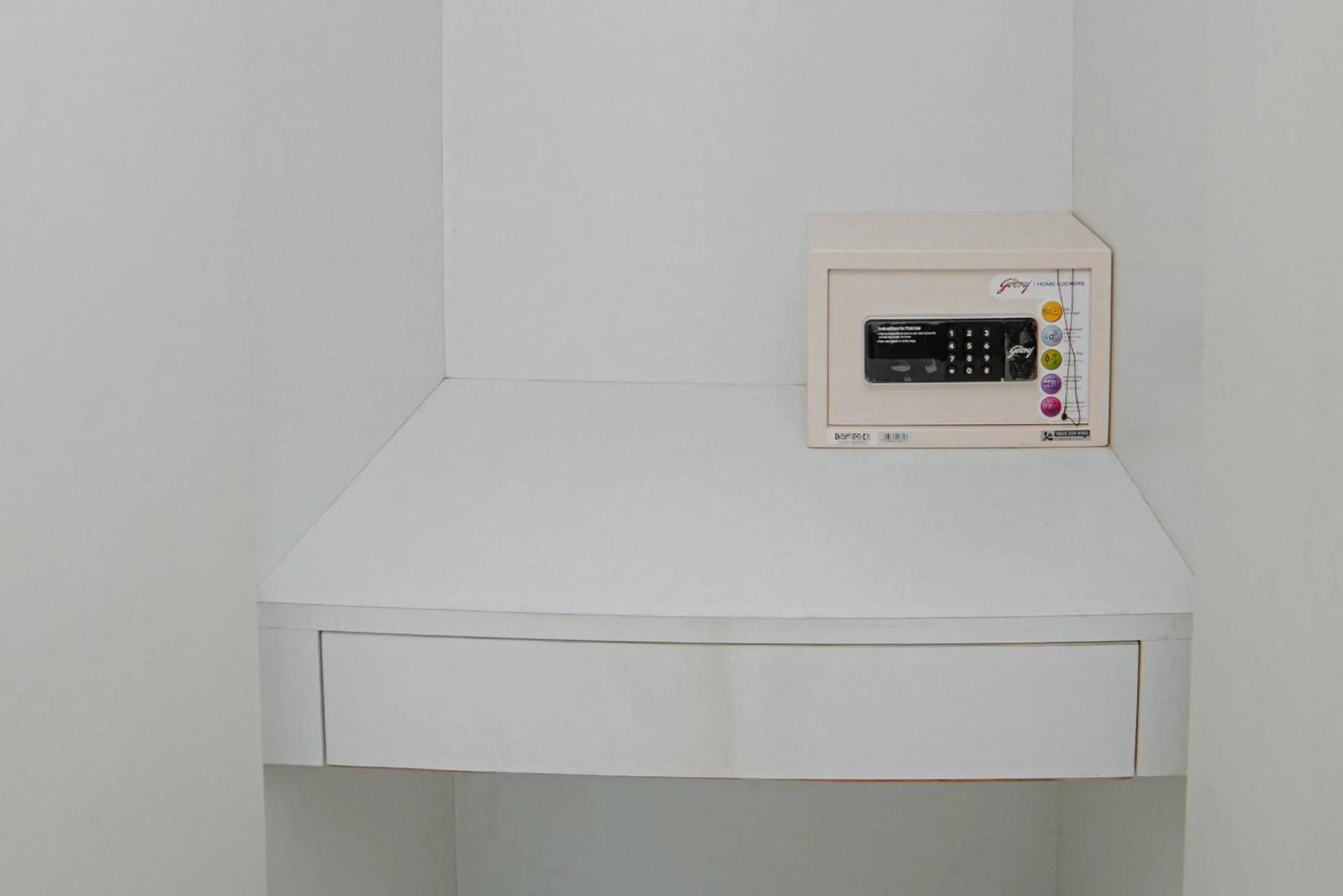 safe in Pearl Courtyard