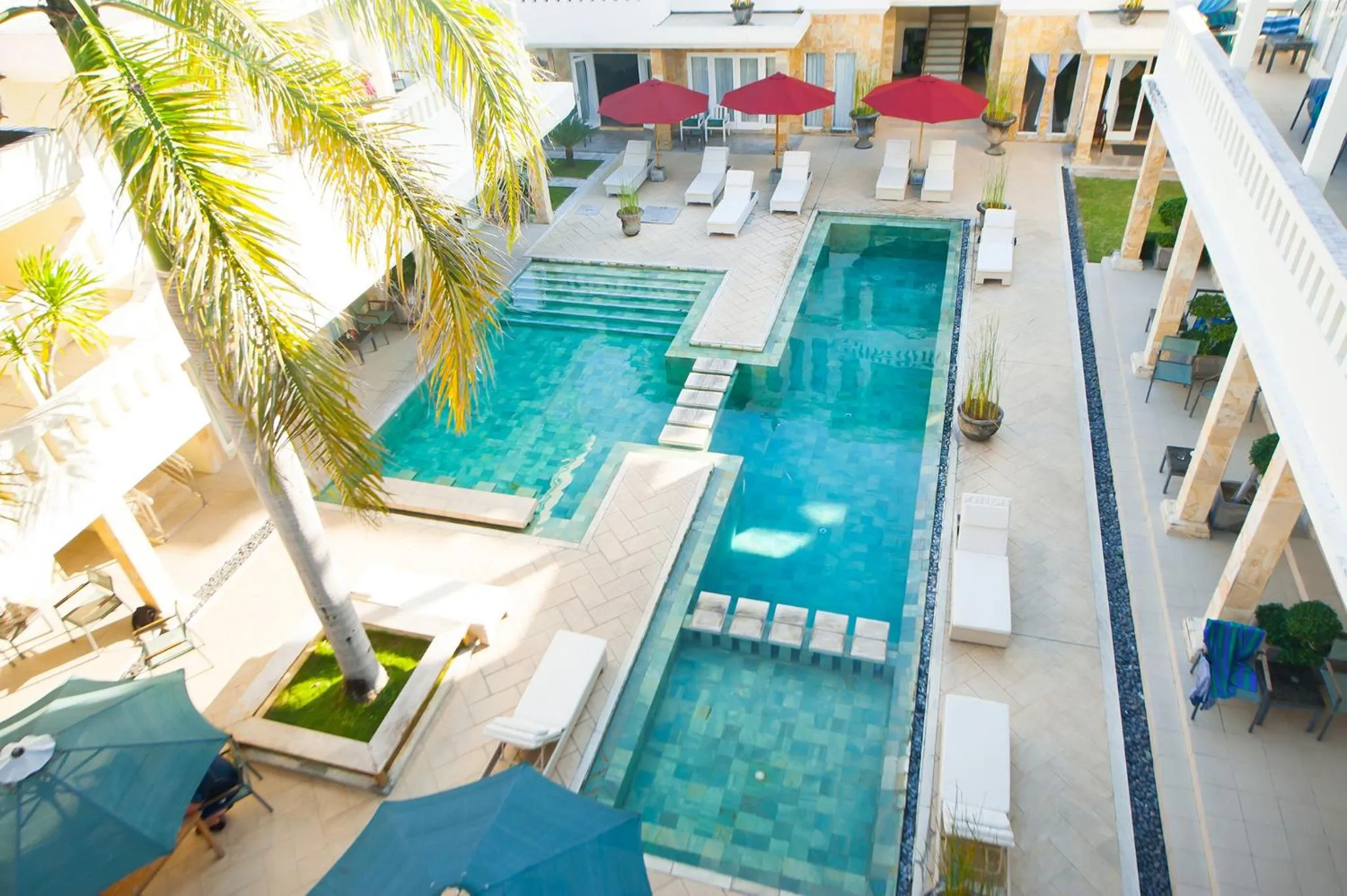 Pool view in Bali Court Hotel & Apartment