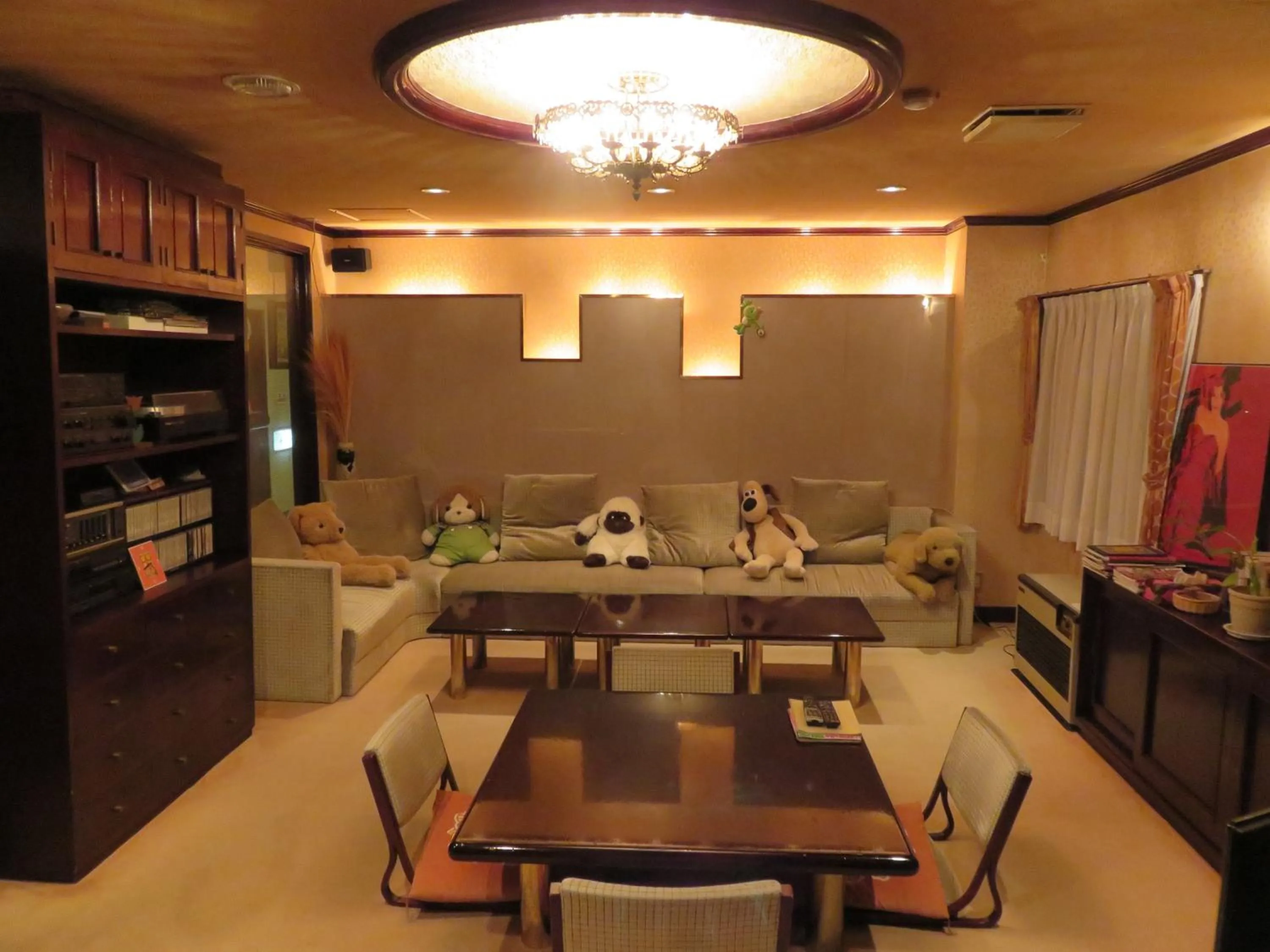 Communal lounge/ TV room in Nikko Pension L'escale