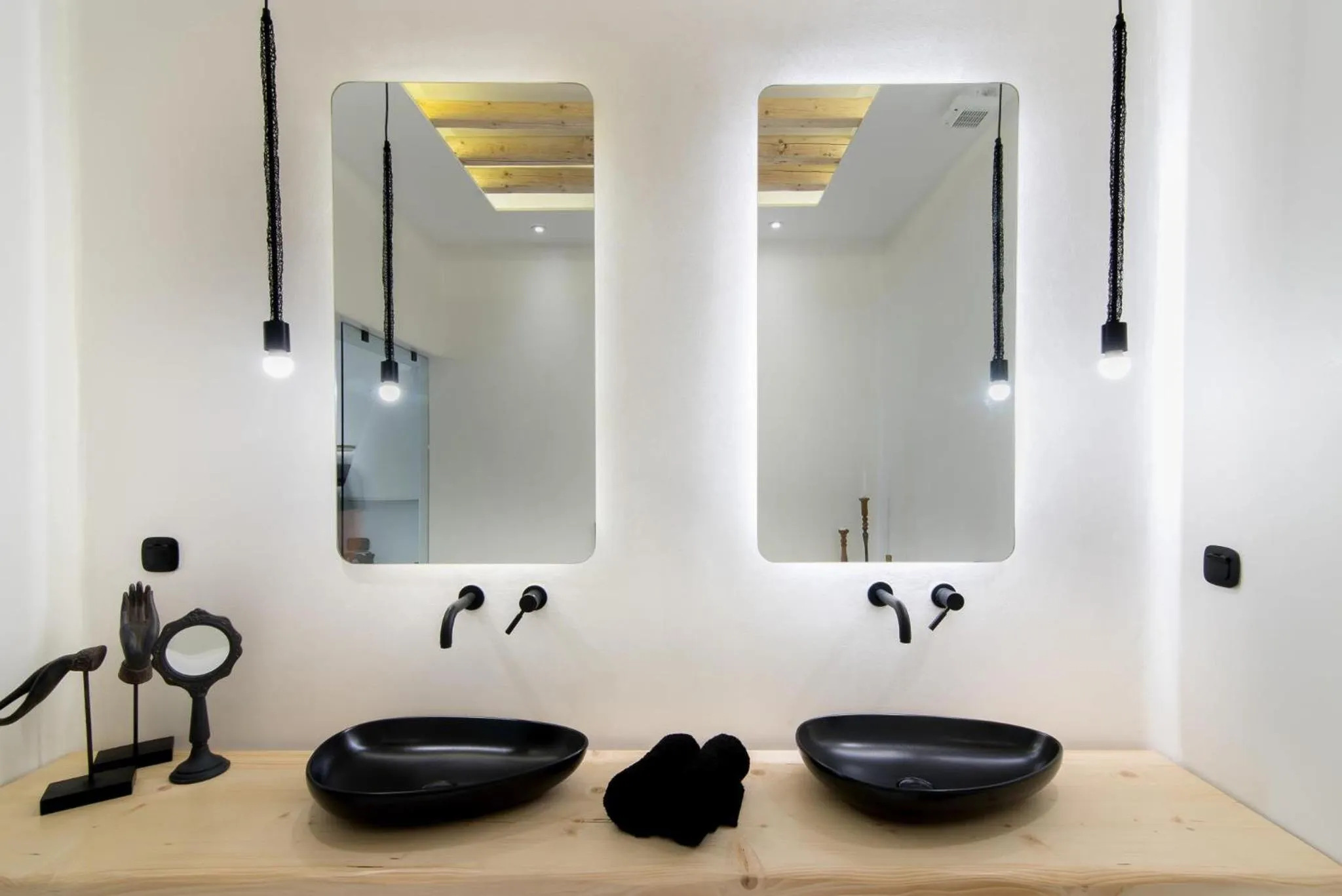 Bathroom in Portara Seaside Luxury Suites