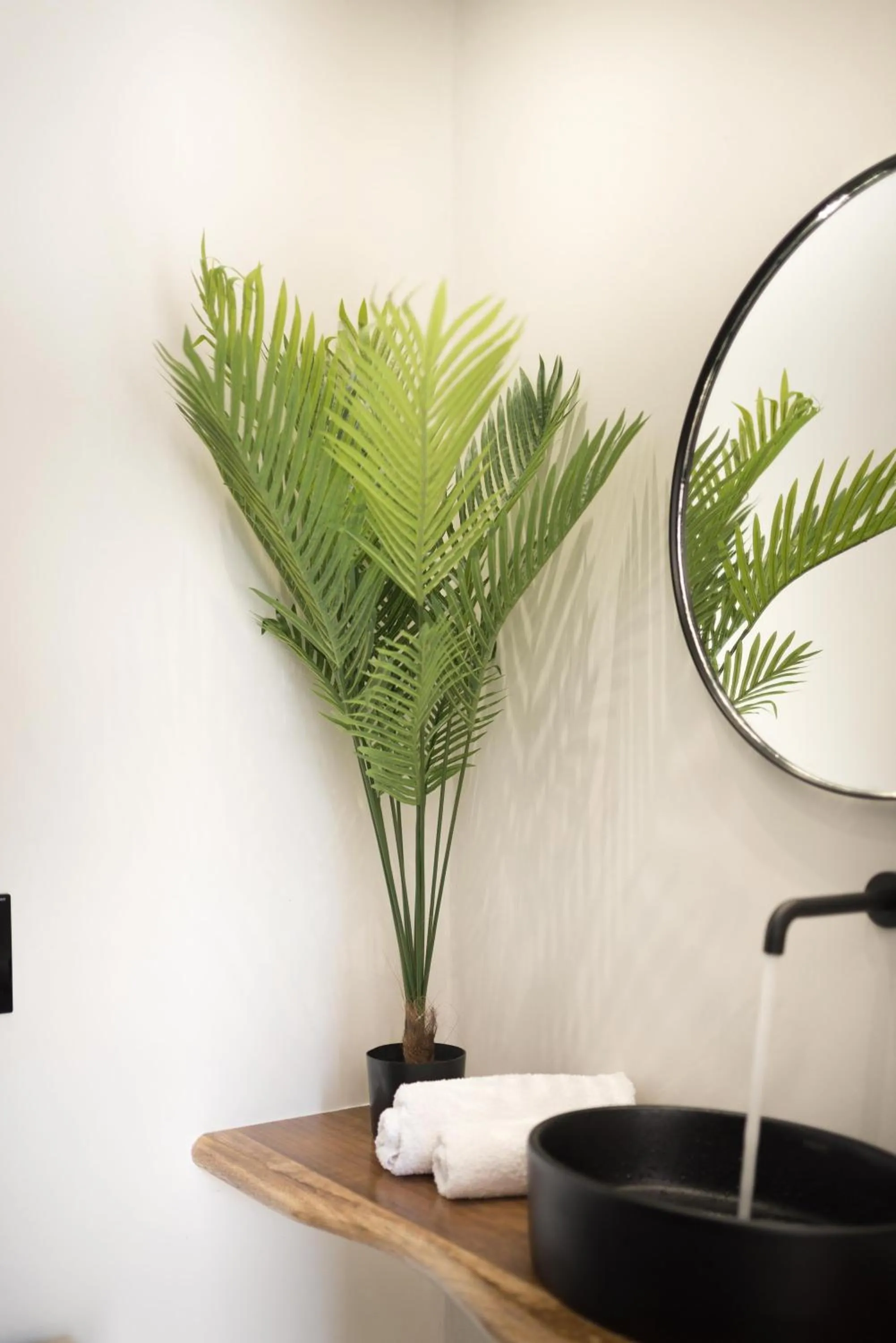 Portara Seaside Luxury Suites