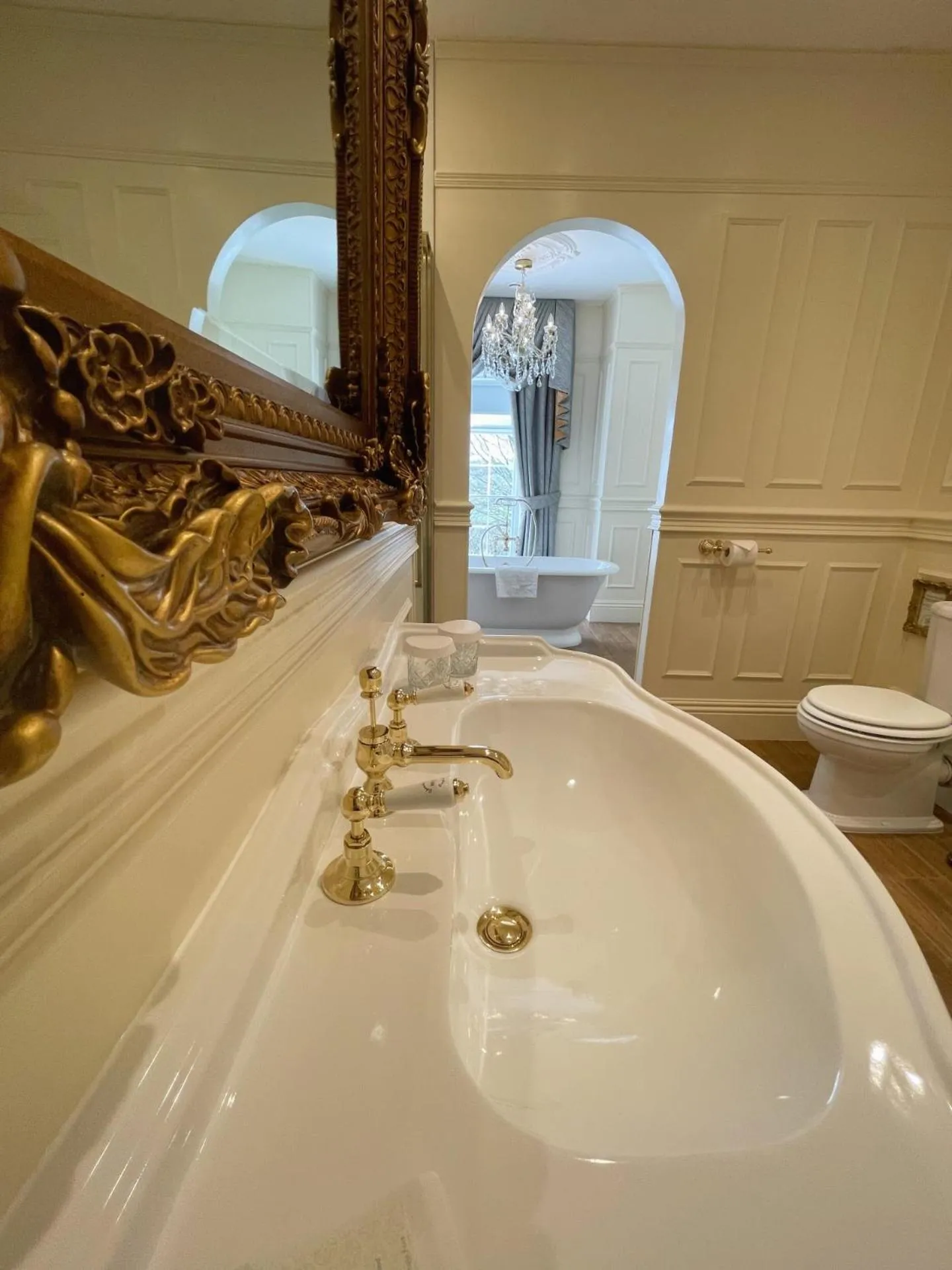 Bathroom in Plas Dinas Country House