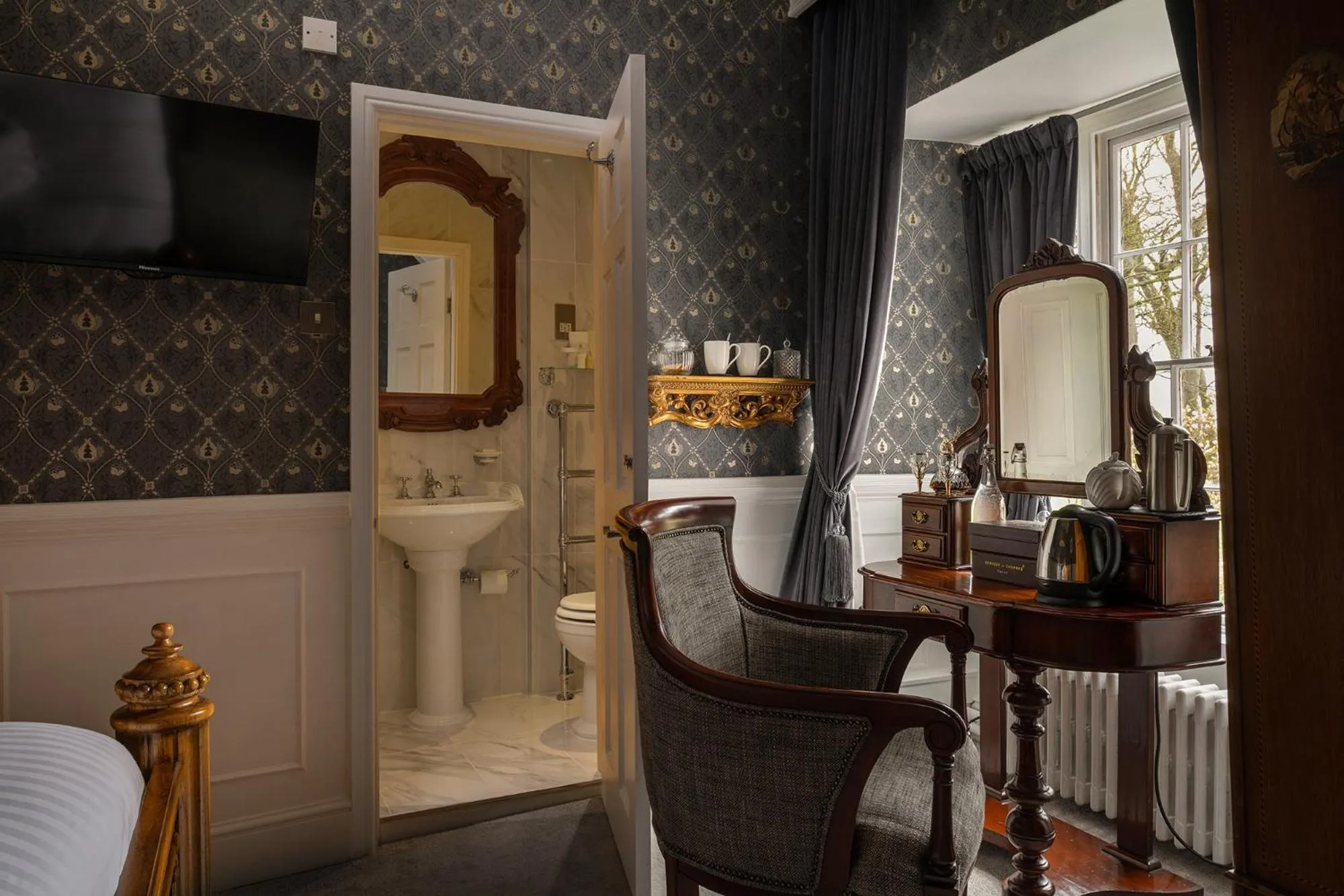 Bedroom in Plas Dinas Country House