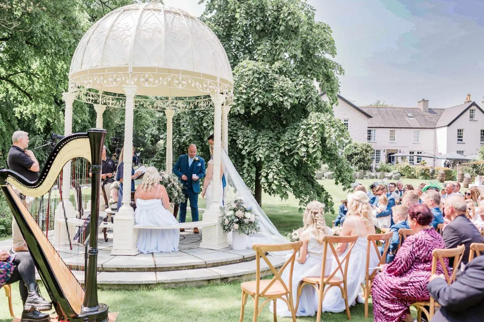 wedding in Plas Dinas Country House