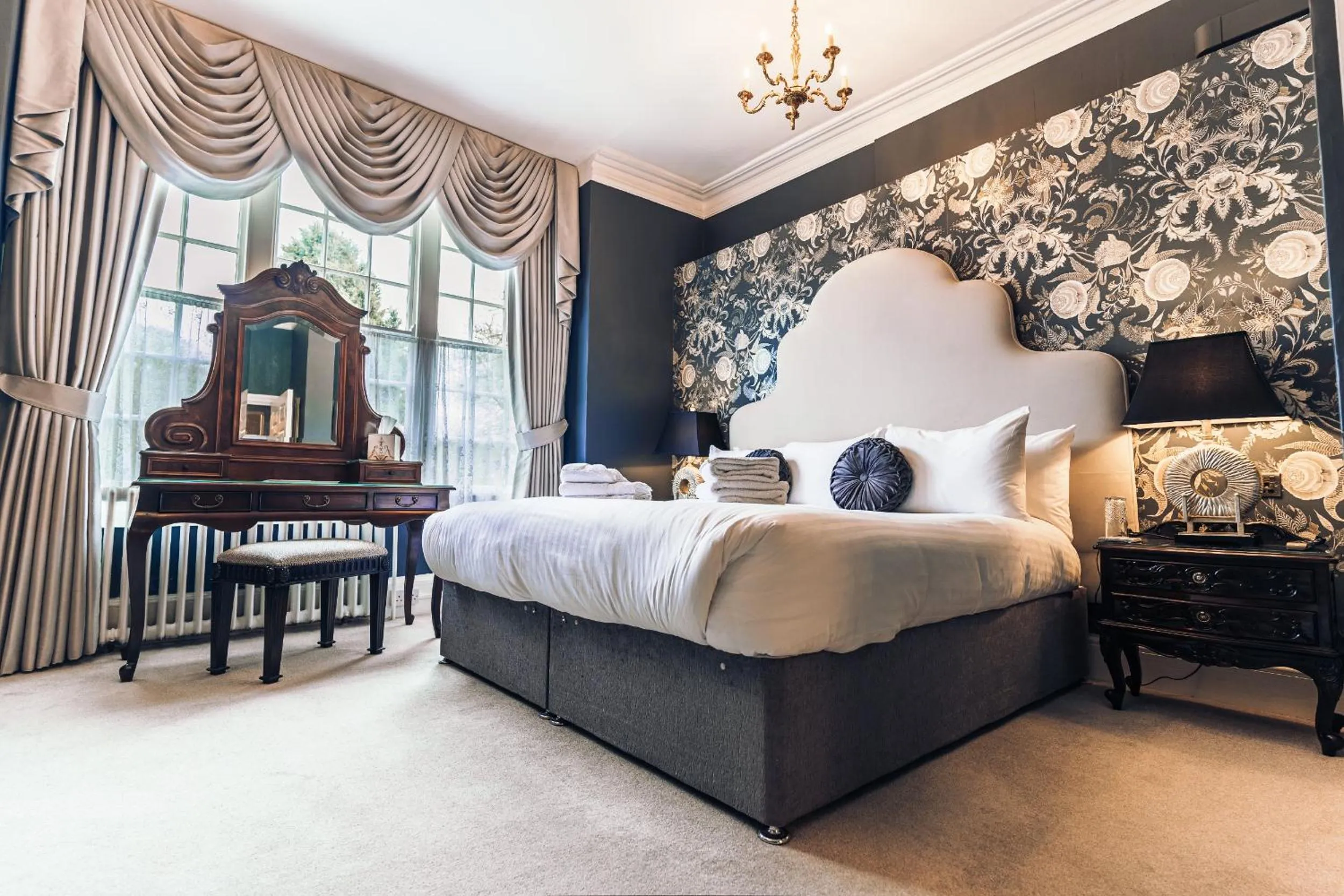 Bedroom, Bed in Plas Dinas Country House