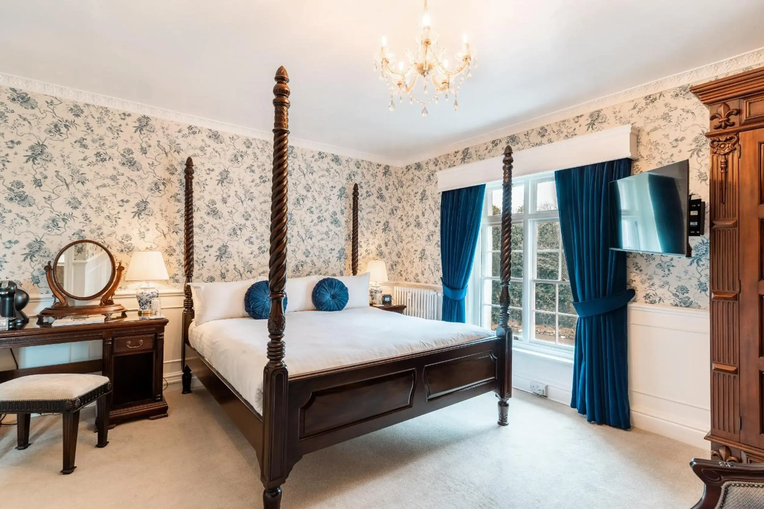 Superior King Room in Plas Dinas Country House Superior King Room in Plas Dinas Country House