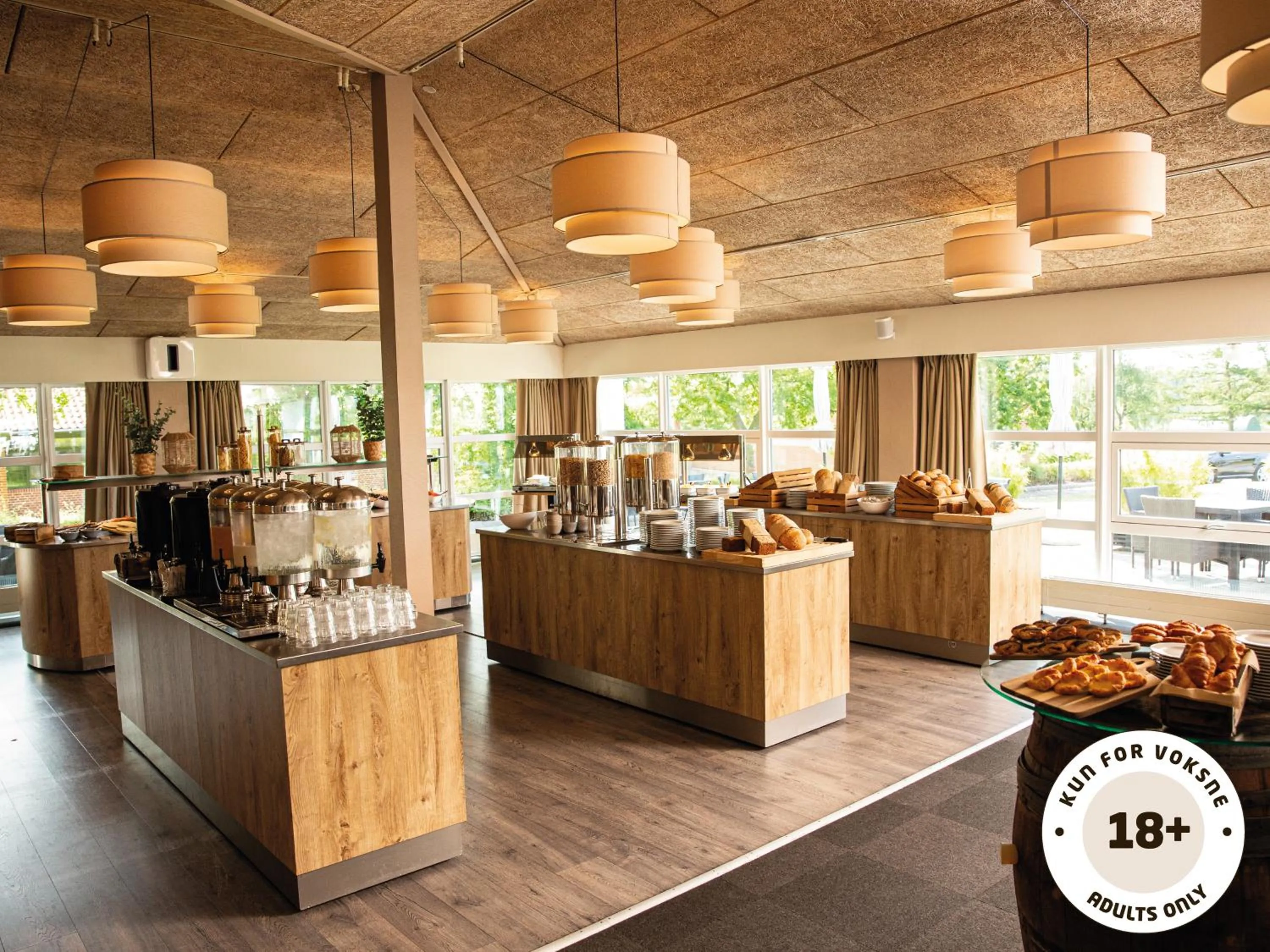 Buffet breakfast in Ærø Hotel - Adults only
