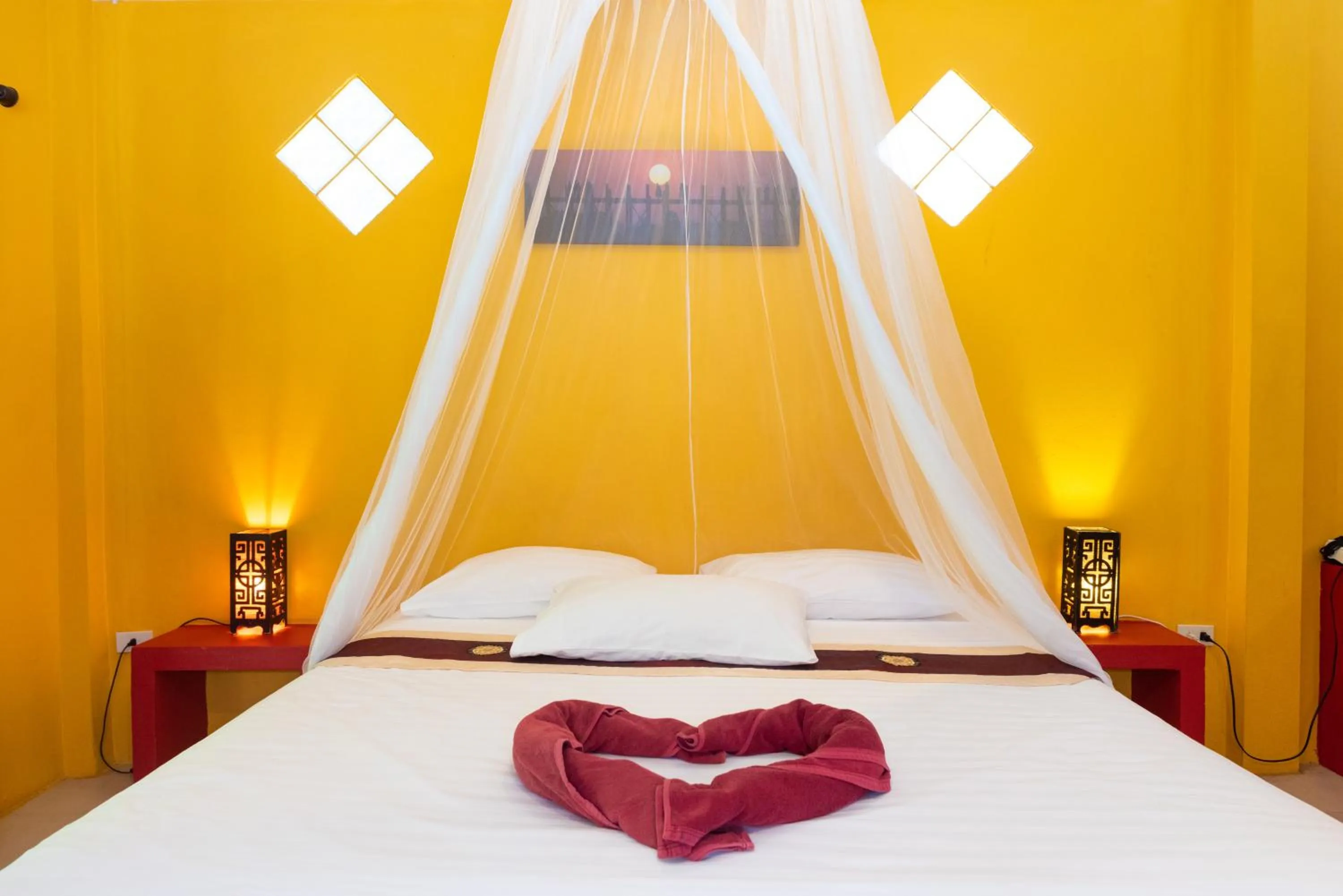 Bed in Alcove Bungalow