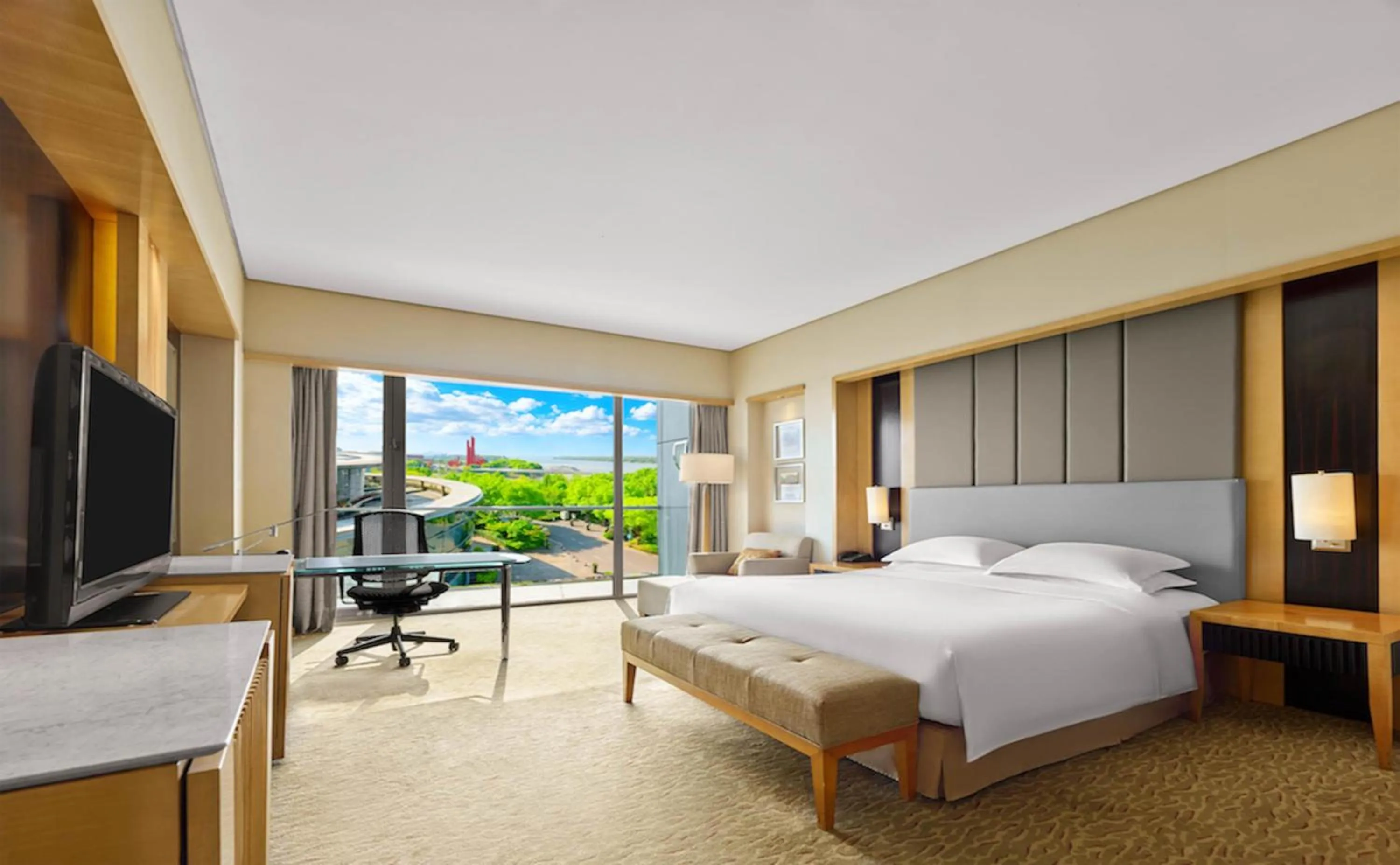 Bed in Hilton Nanjing Riverside