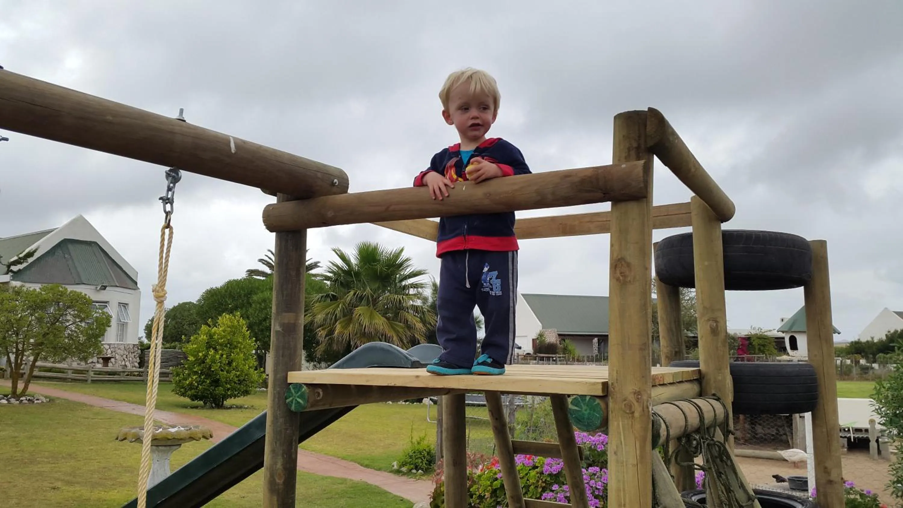 Area and facilities in Masada Guest House