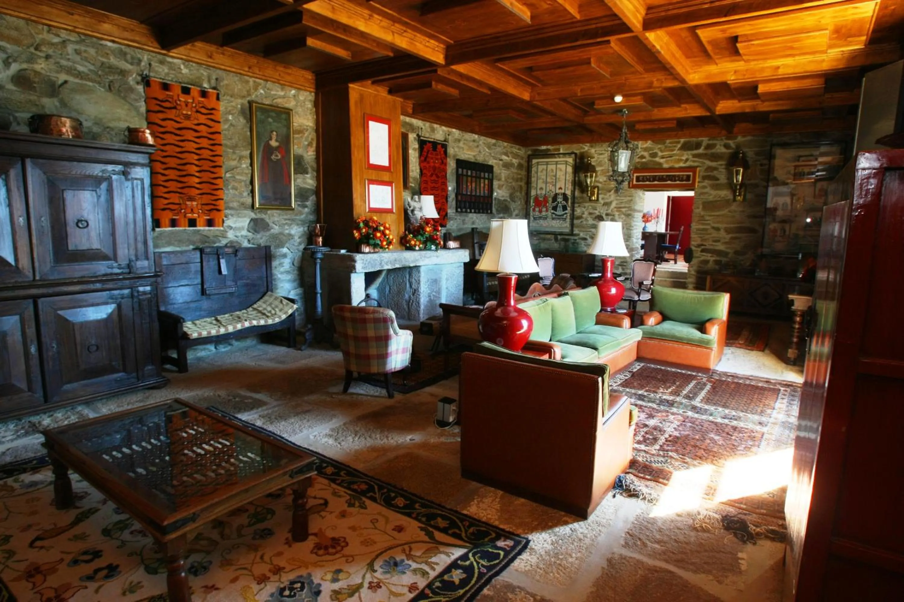 Communal lounge/ TV room in Quinta da Veiga