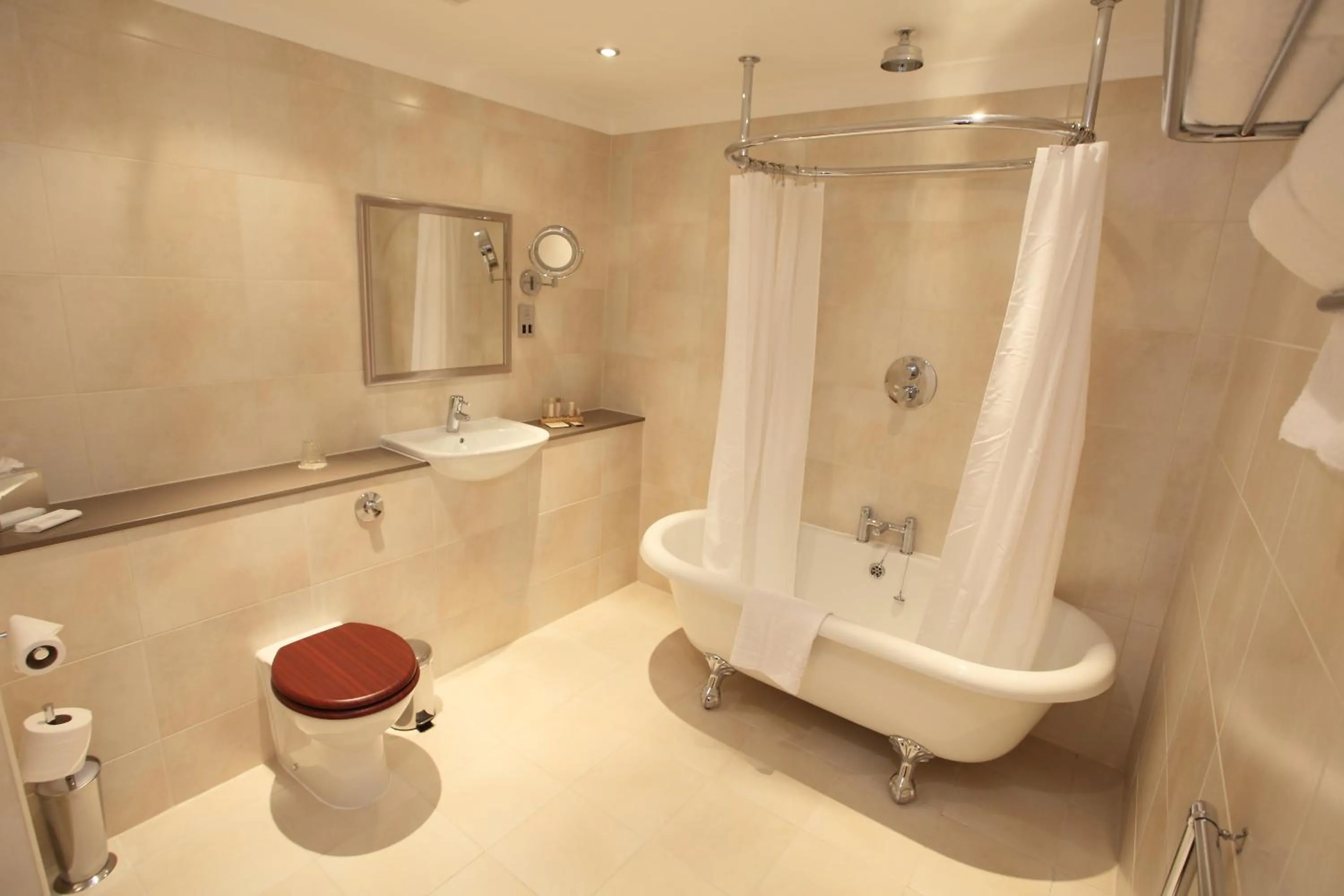 Farington Lodge Hotel