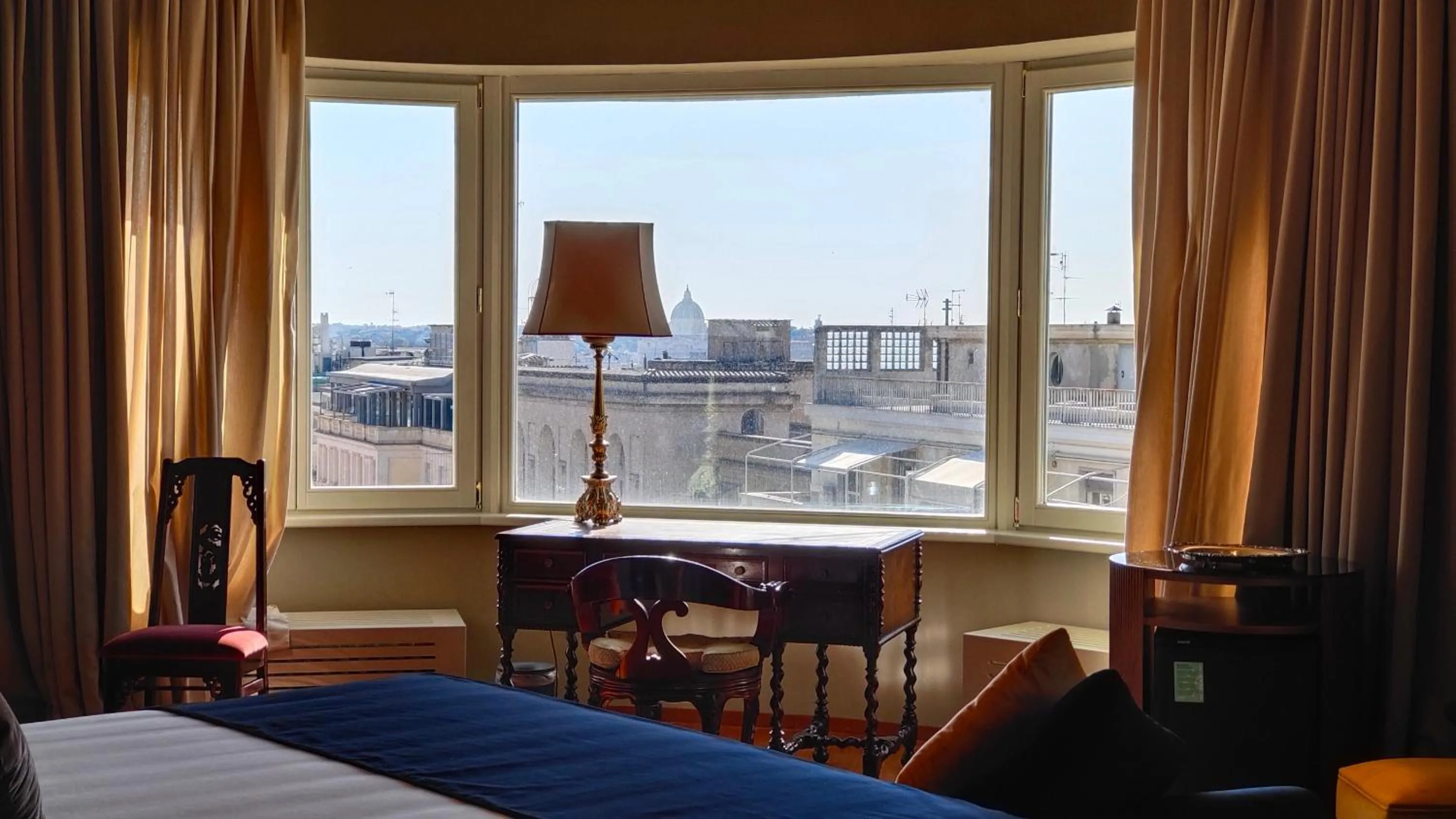 View (from property/room), Bed in Triviho Hotel