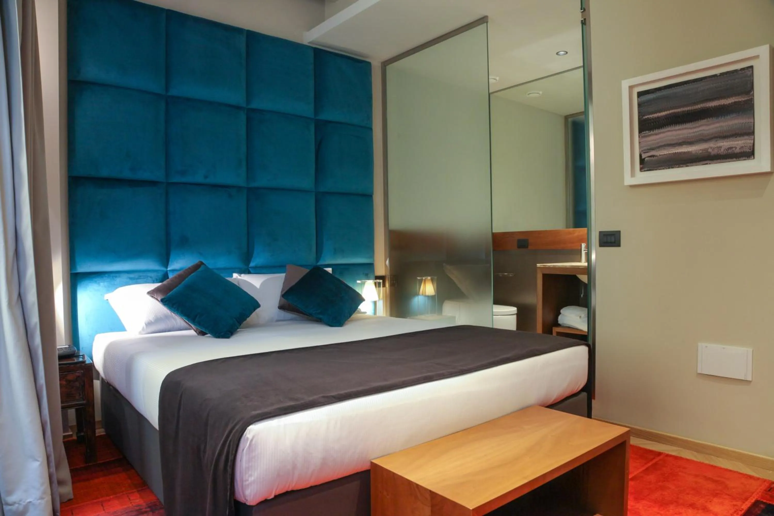 Bedroom, Bed in Triviho Hotel