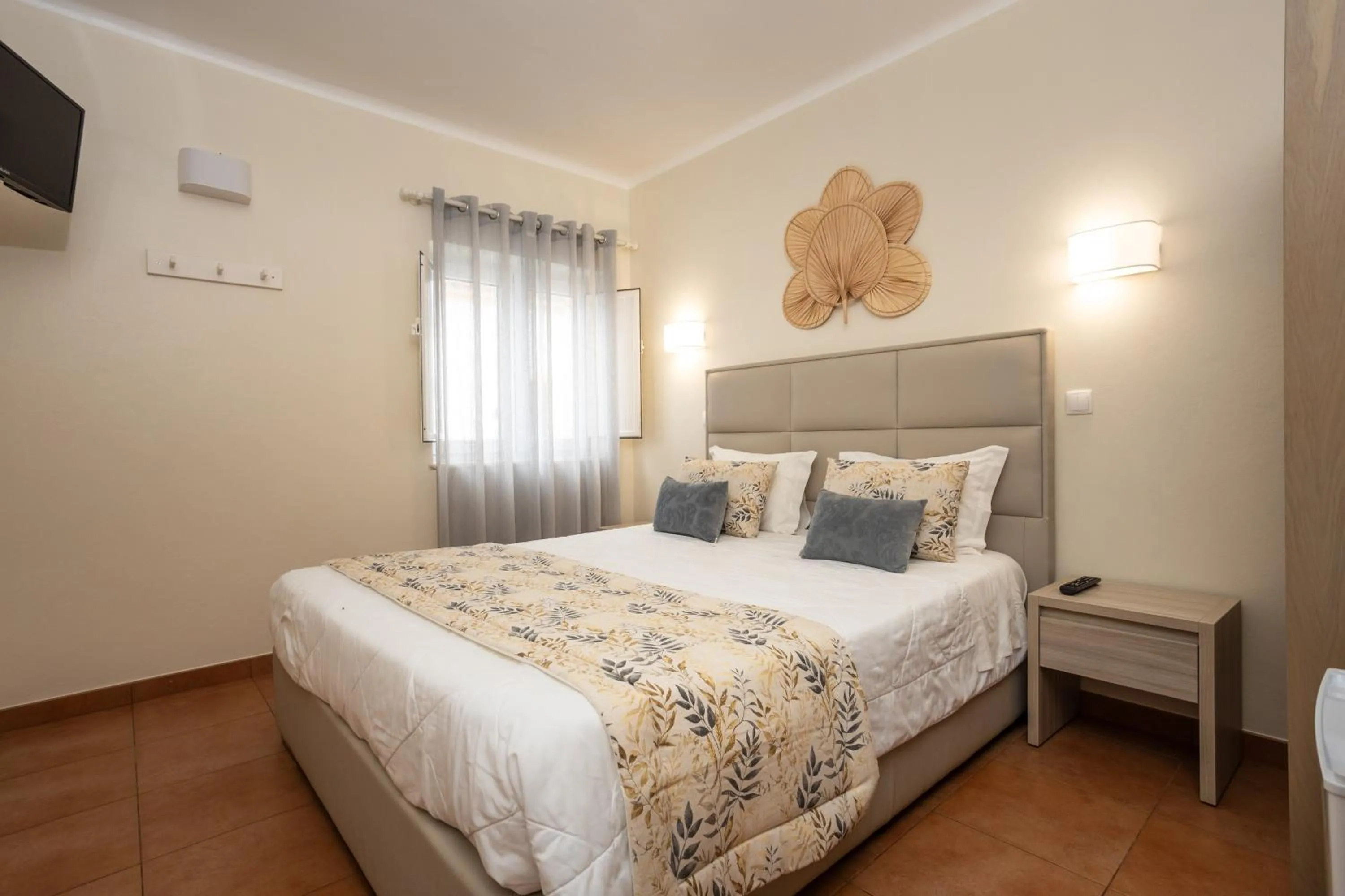 Property building, Bed in Rosa dos Ventos
