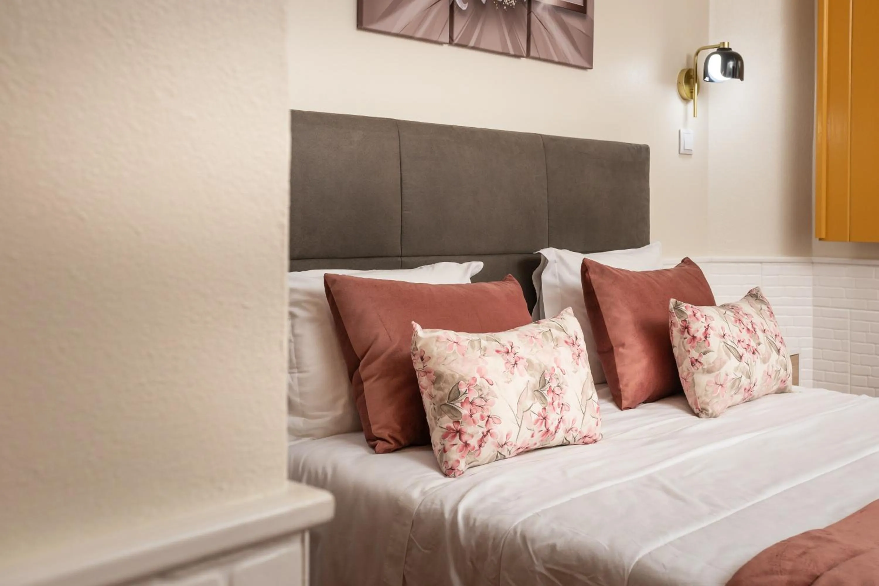 Property building, Bed in Rosa dos Ventos