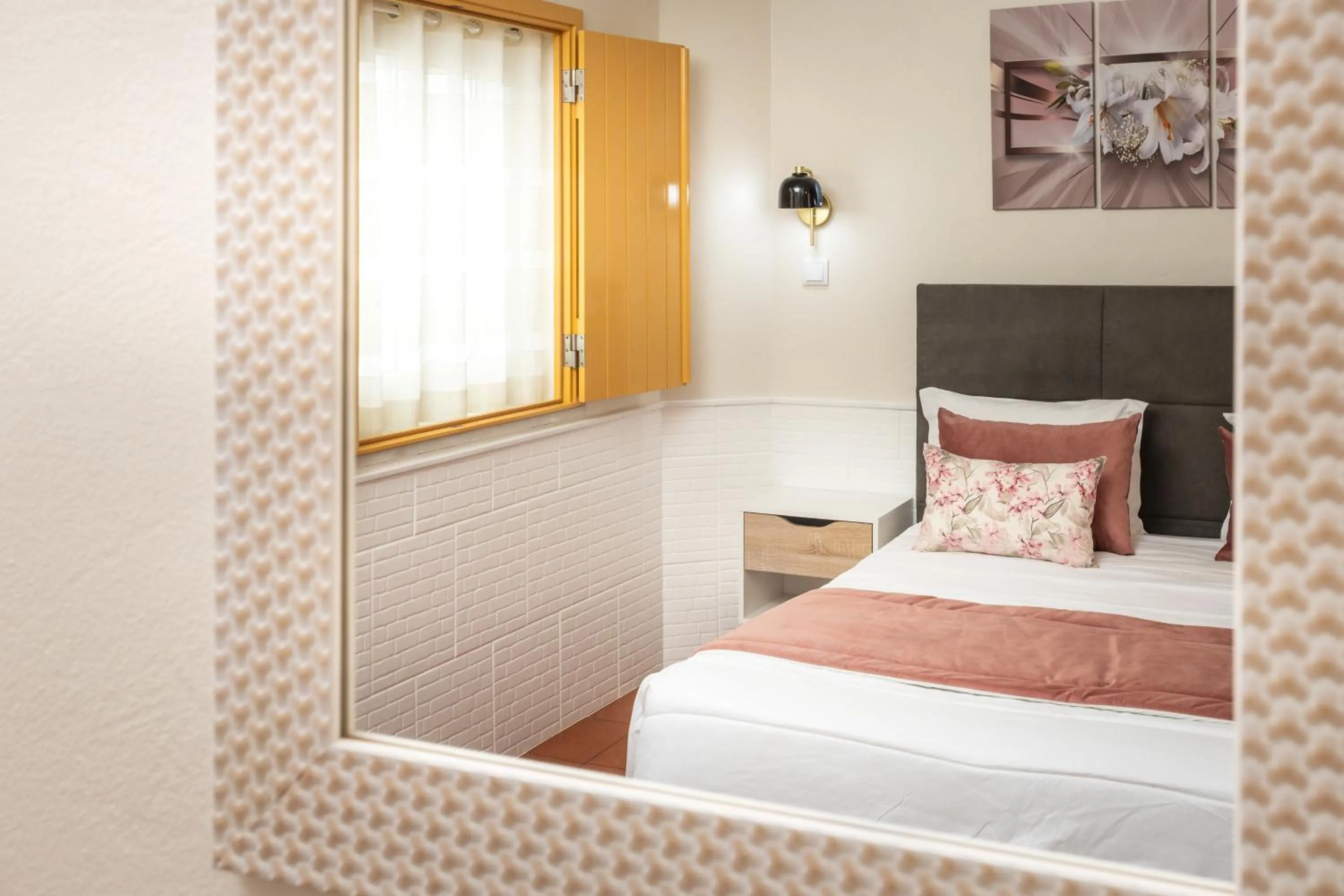 Property building, Bed in Rosa dos Ventos