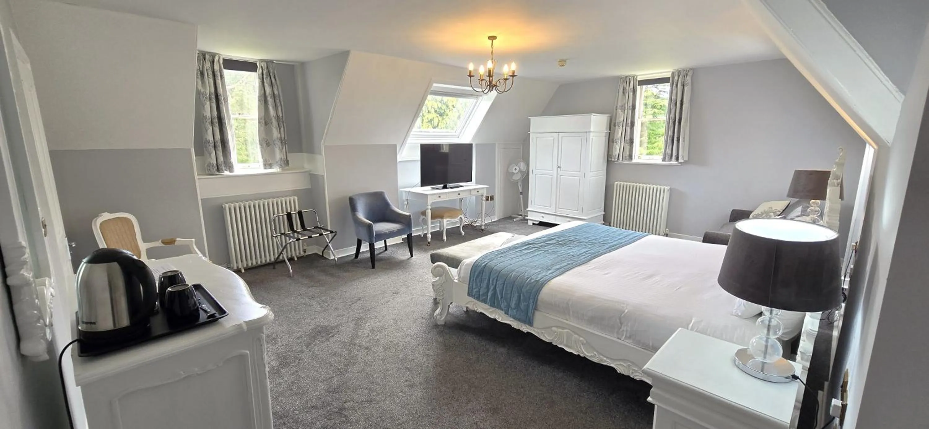 Bedroom, Bed in Shendish Manor Hotel & Golf Course