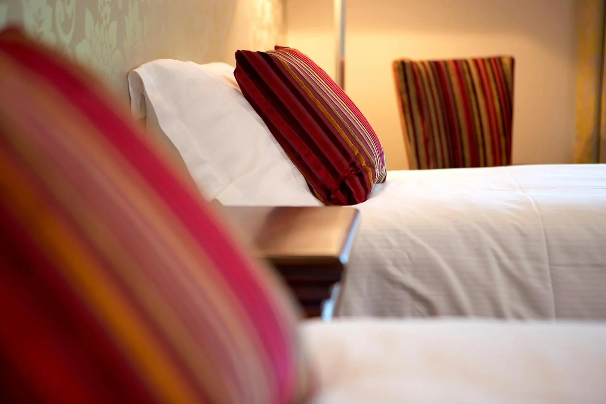 Bed in Shendish Manor Hotel & Golf Course