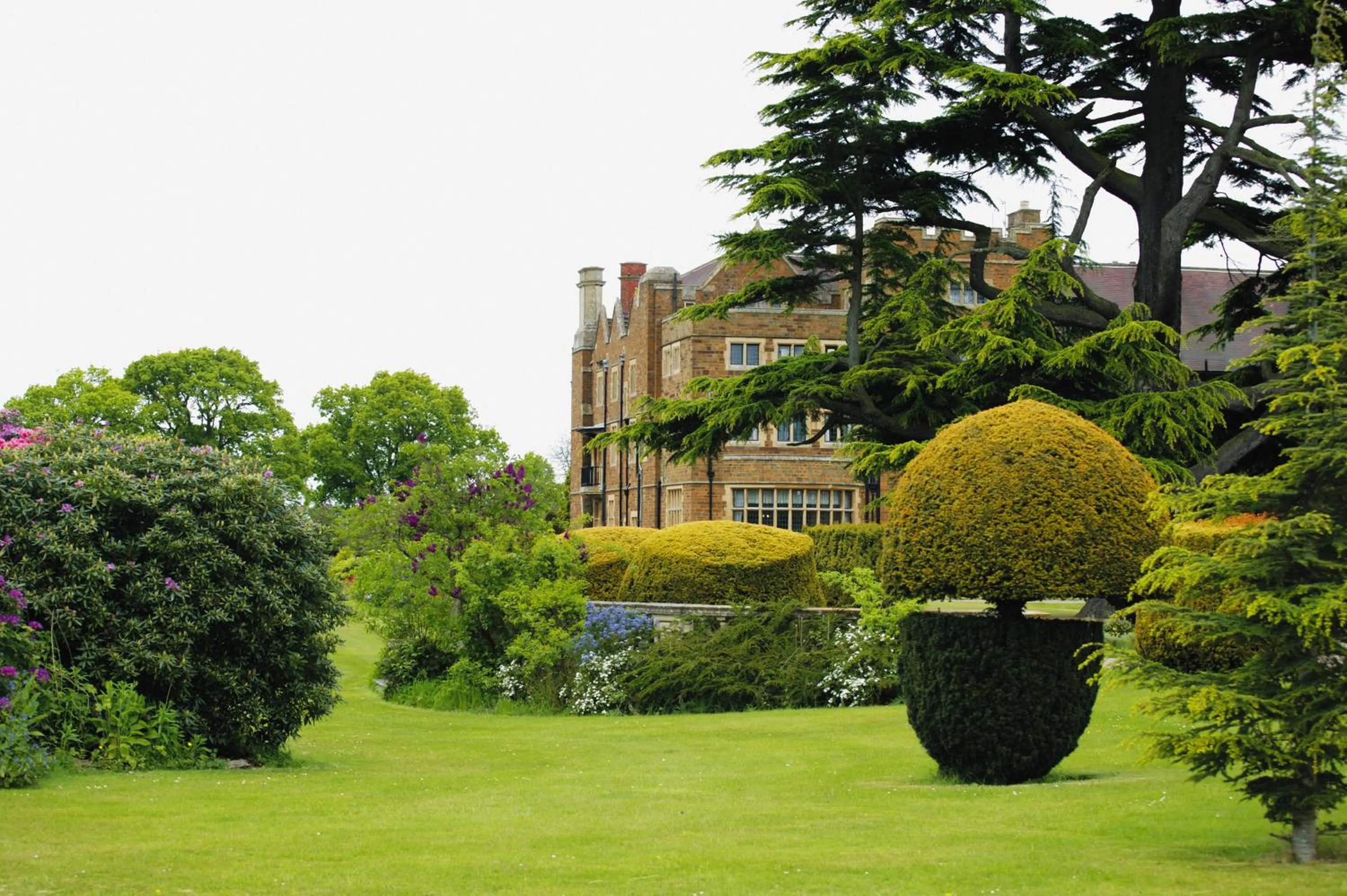 Facade/entrance in Ashorne Hill Leamington Spa