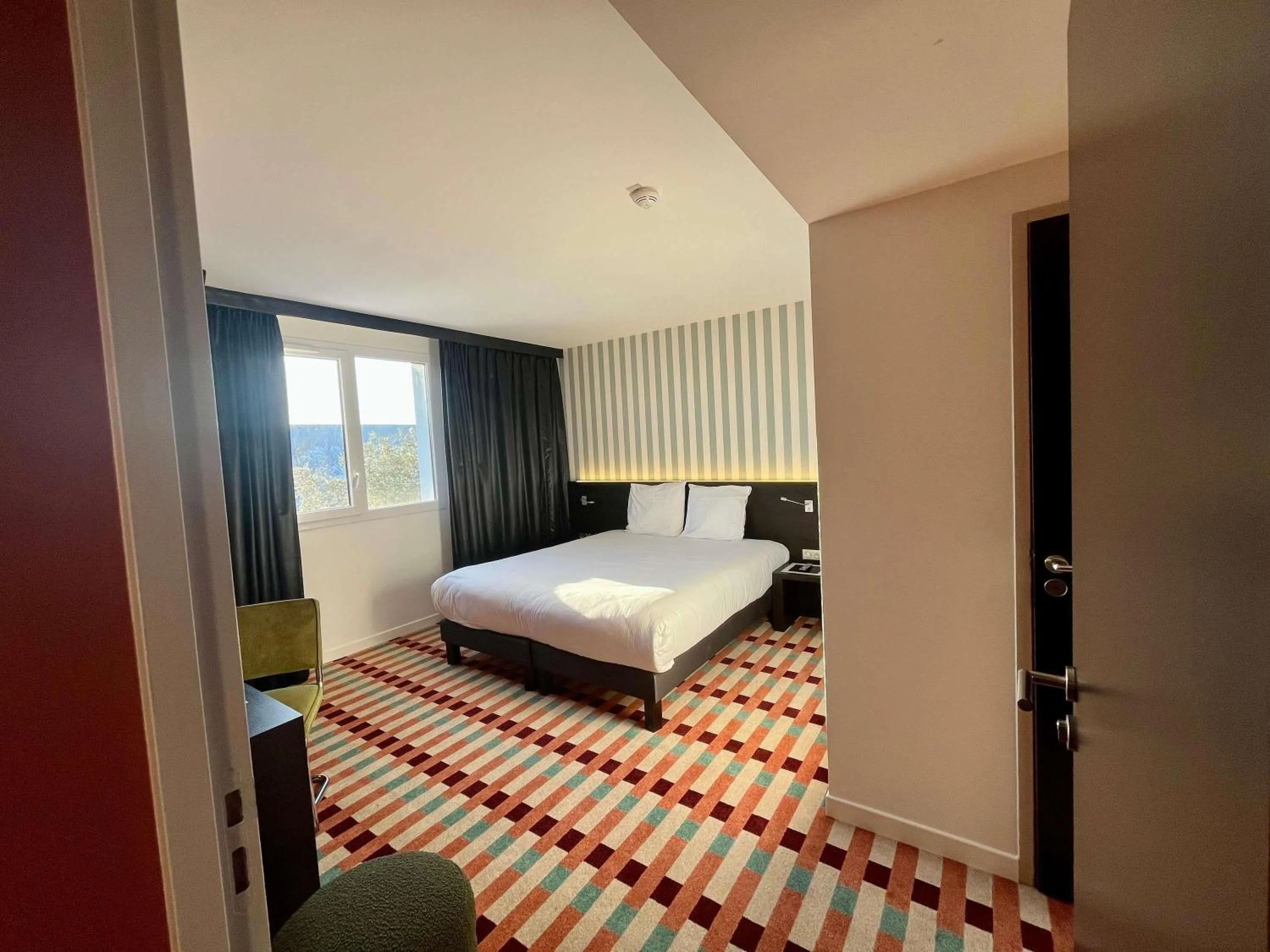 Bedroom, Bed in Ibis Styles Nantes Saint Herblain