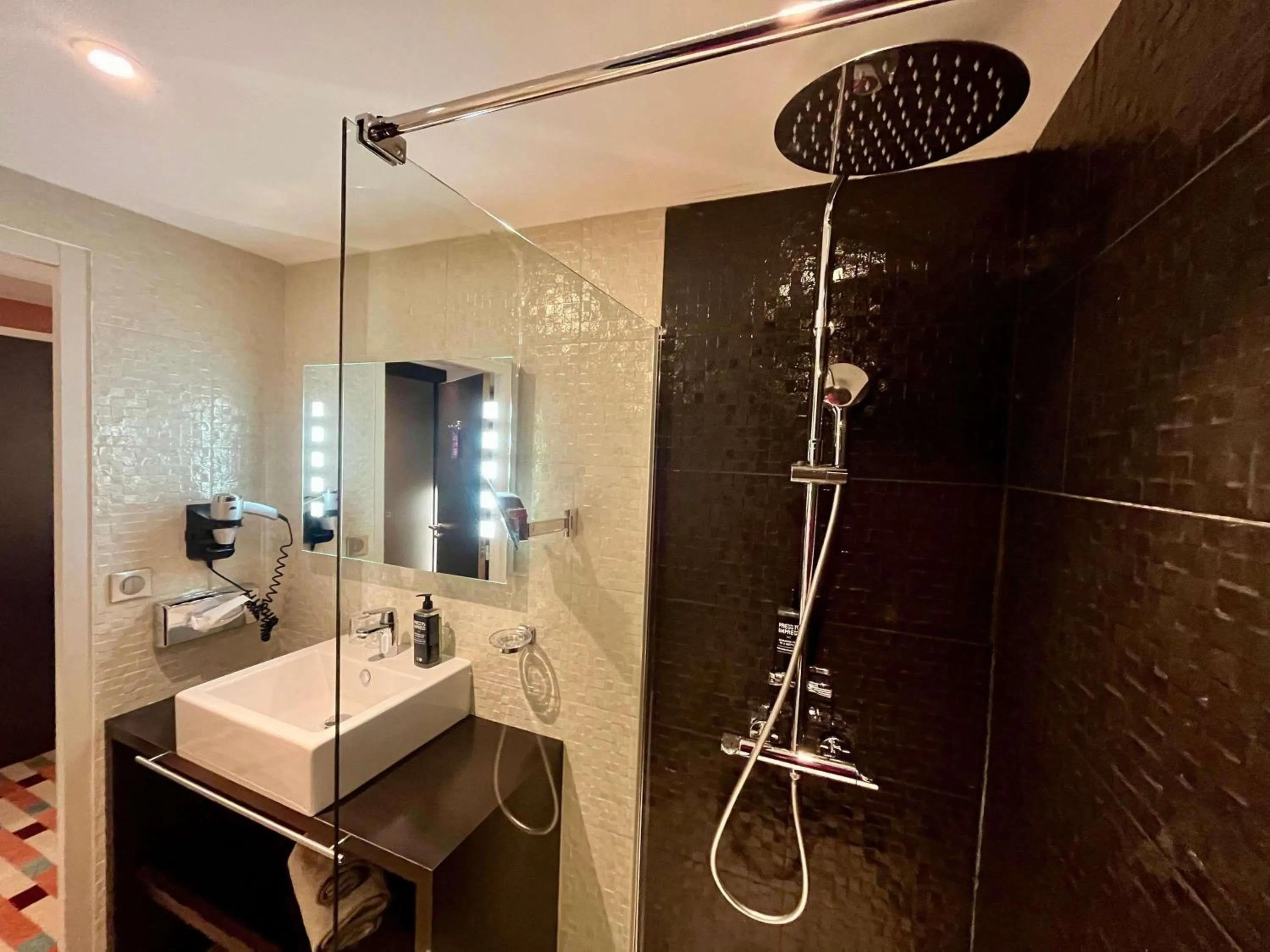 Bedroom in Ibis Styles Nantes Saint Herblain