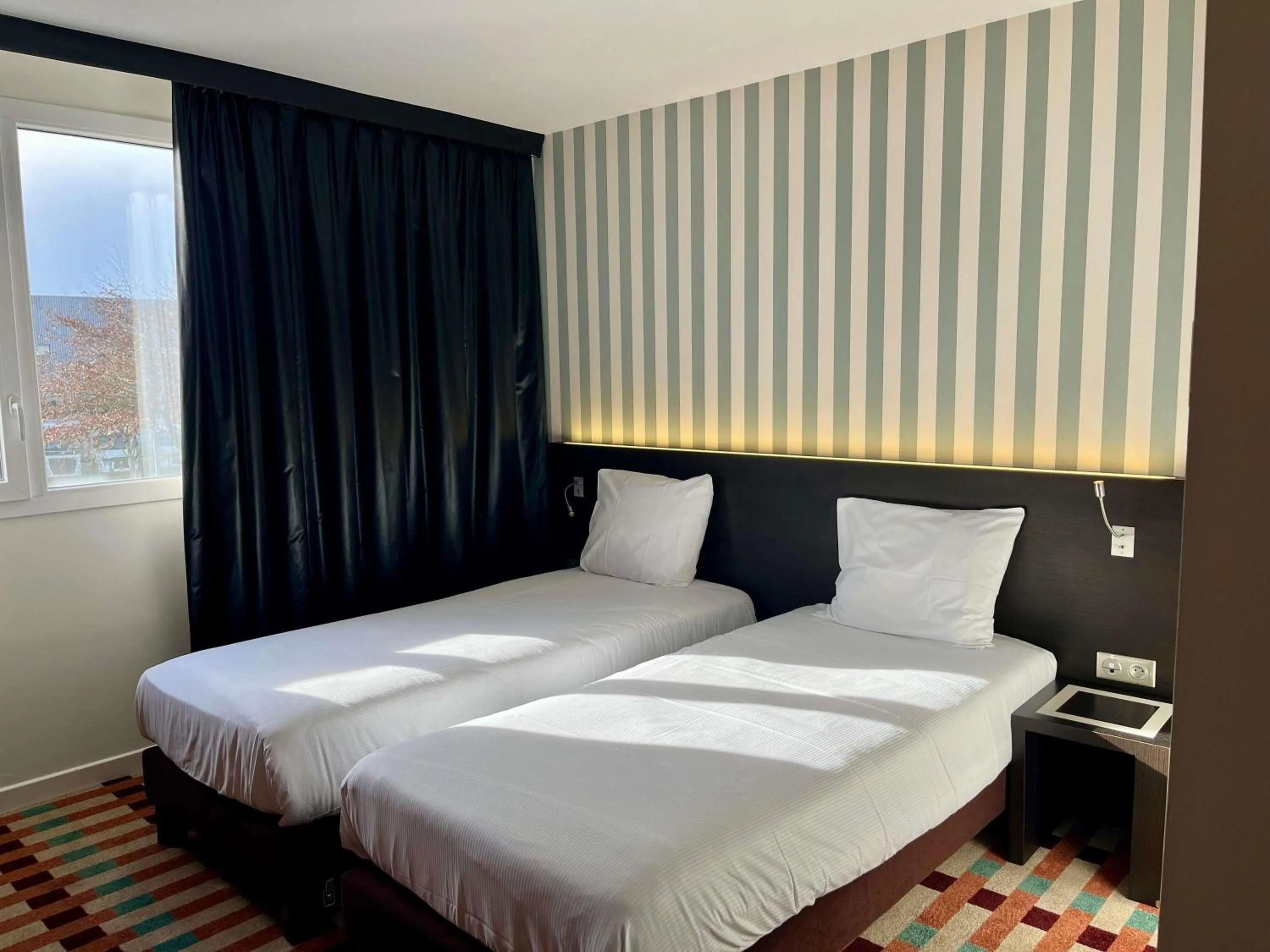 Bedroom, Bed in Ibis Styles Nantes Saint Herblain