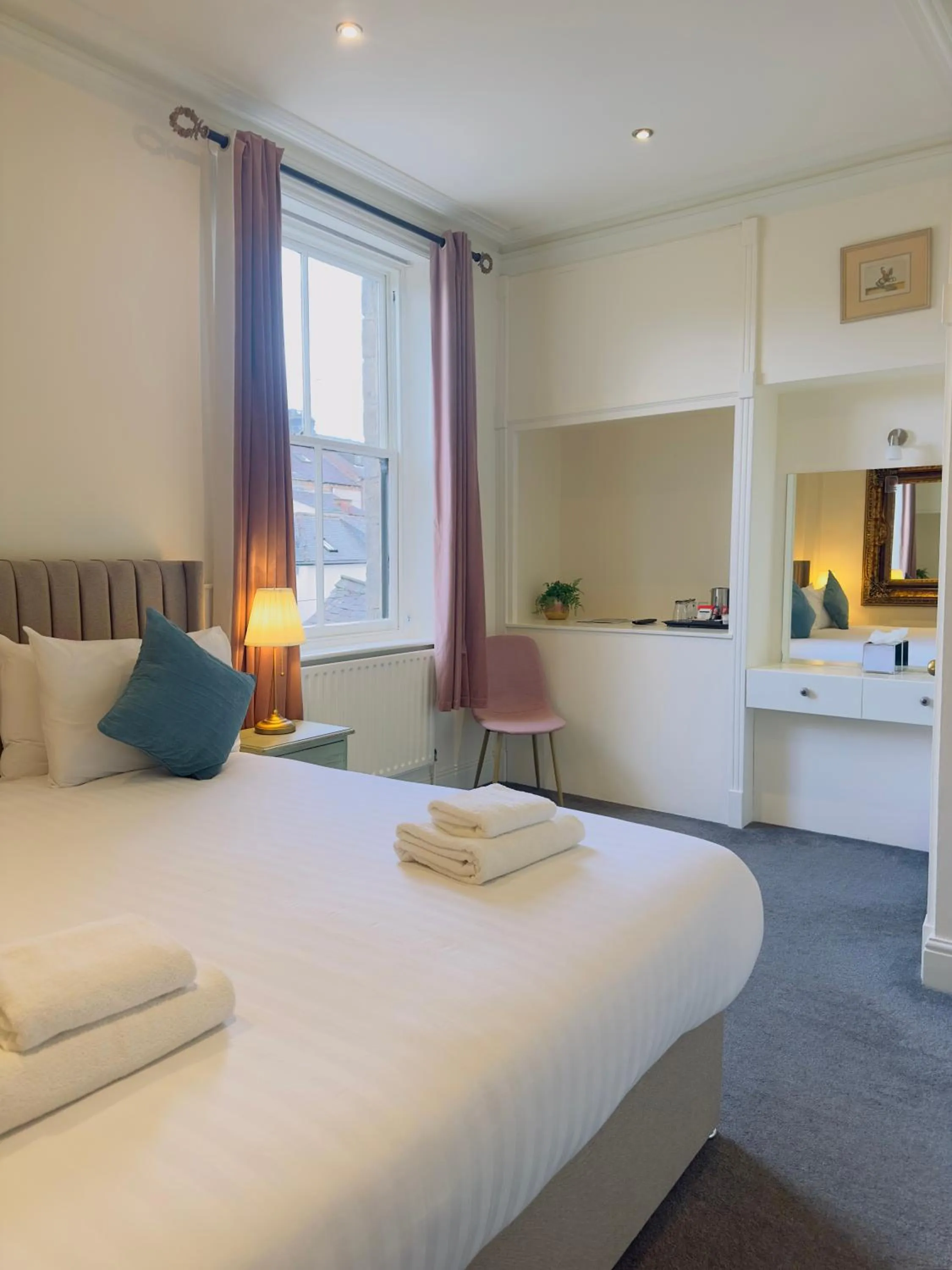 Bed in The Inn at Cheltenham Parade