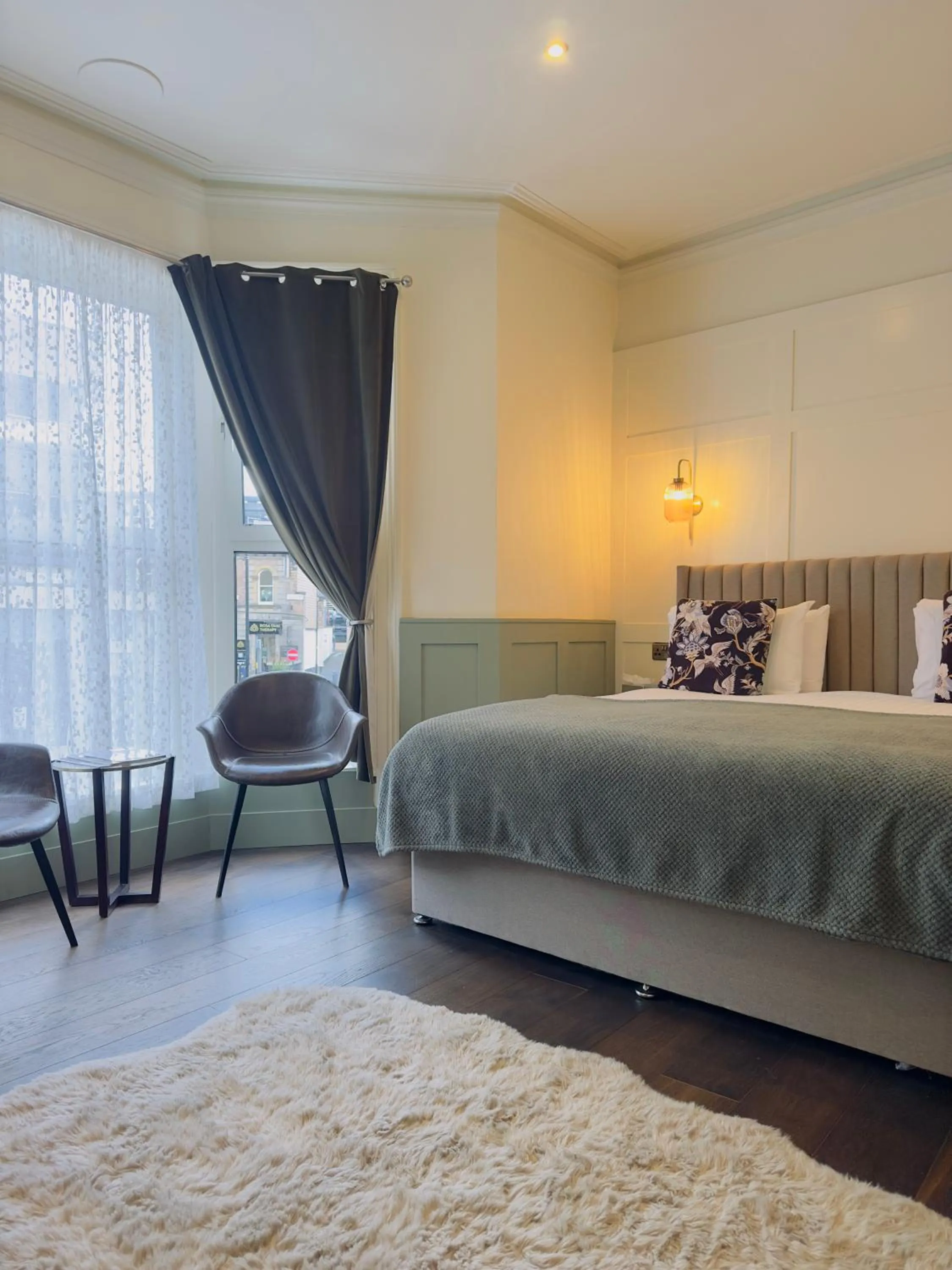 Bed in The Inn at Cheltenham Parade