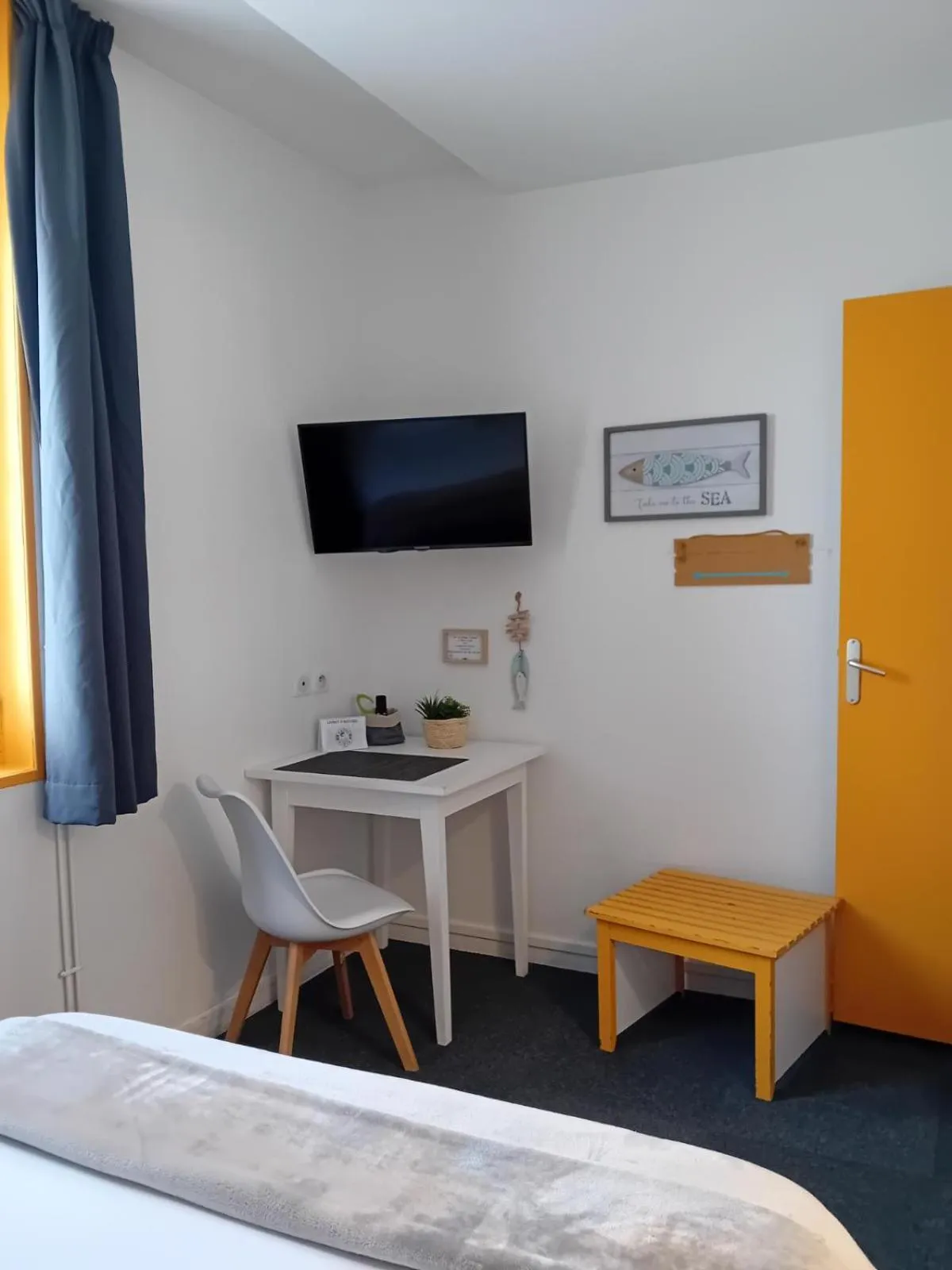 Bed in Hôtel de la Plage