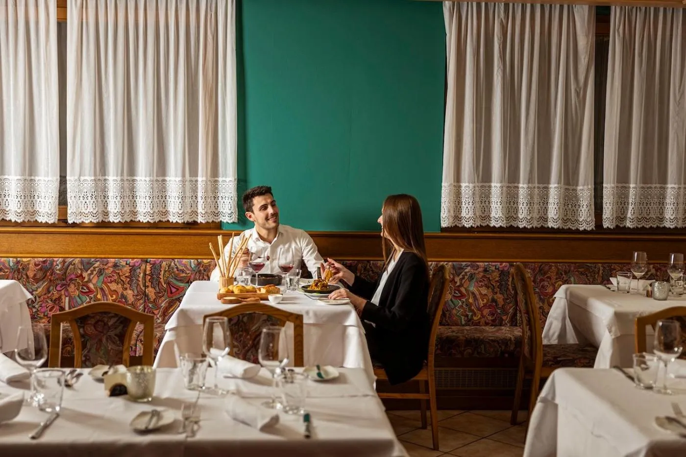 Restaurant/places to eat in Hotel La Serenella