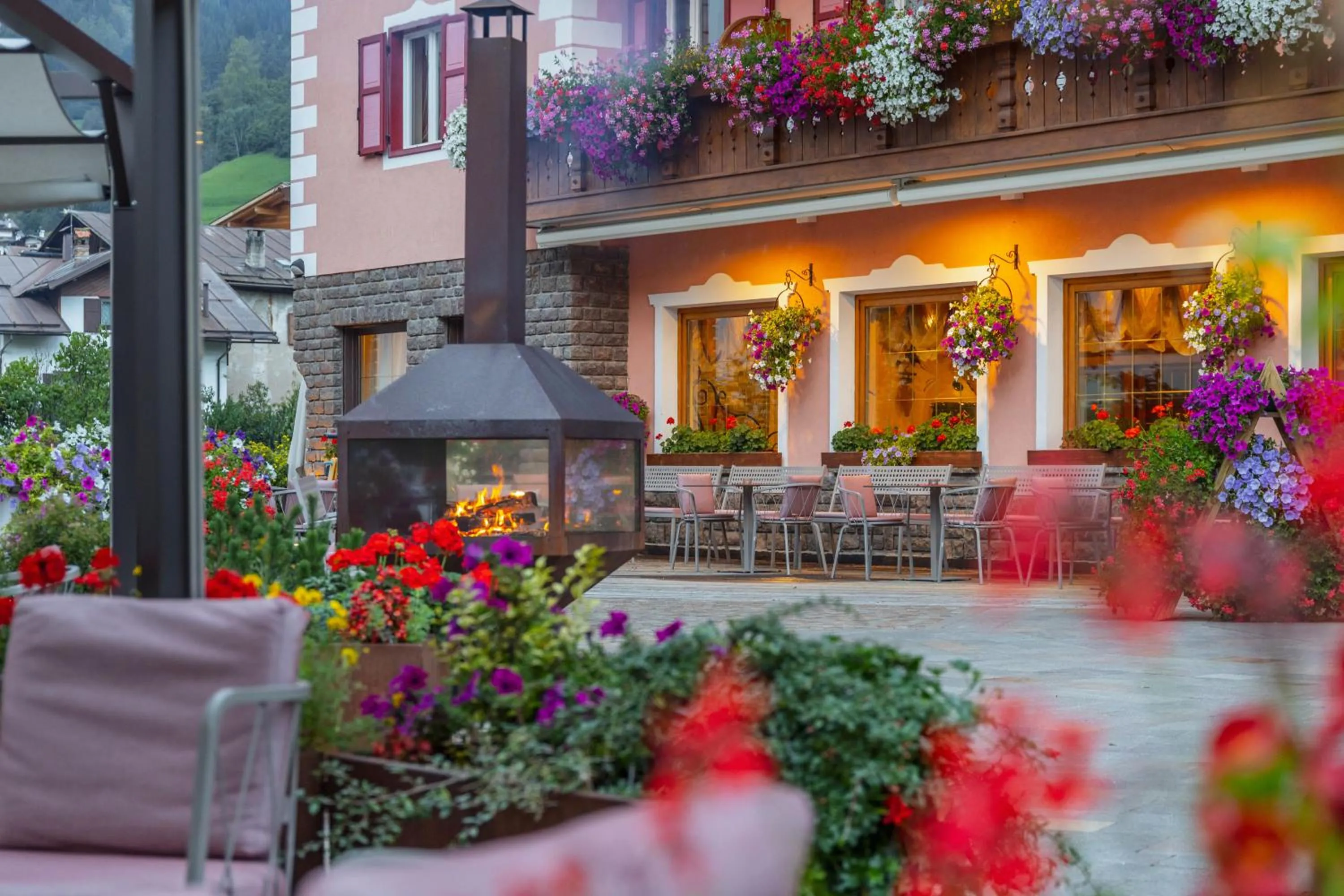 Facade/entrance in Hotel La Serenella