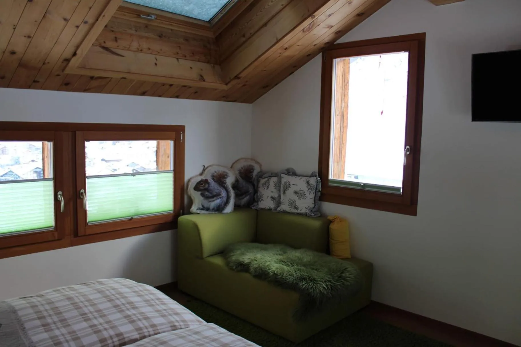Seating area, Bed in Chalet Gädi
