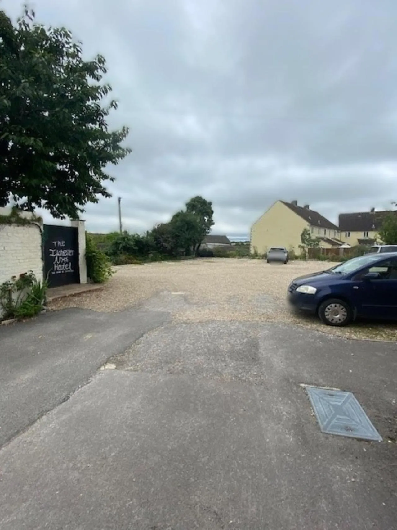 Parking in The Ilchester Arms Hotel, Ilchester Somerset