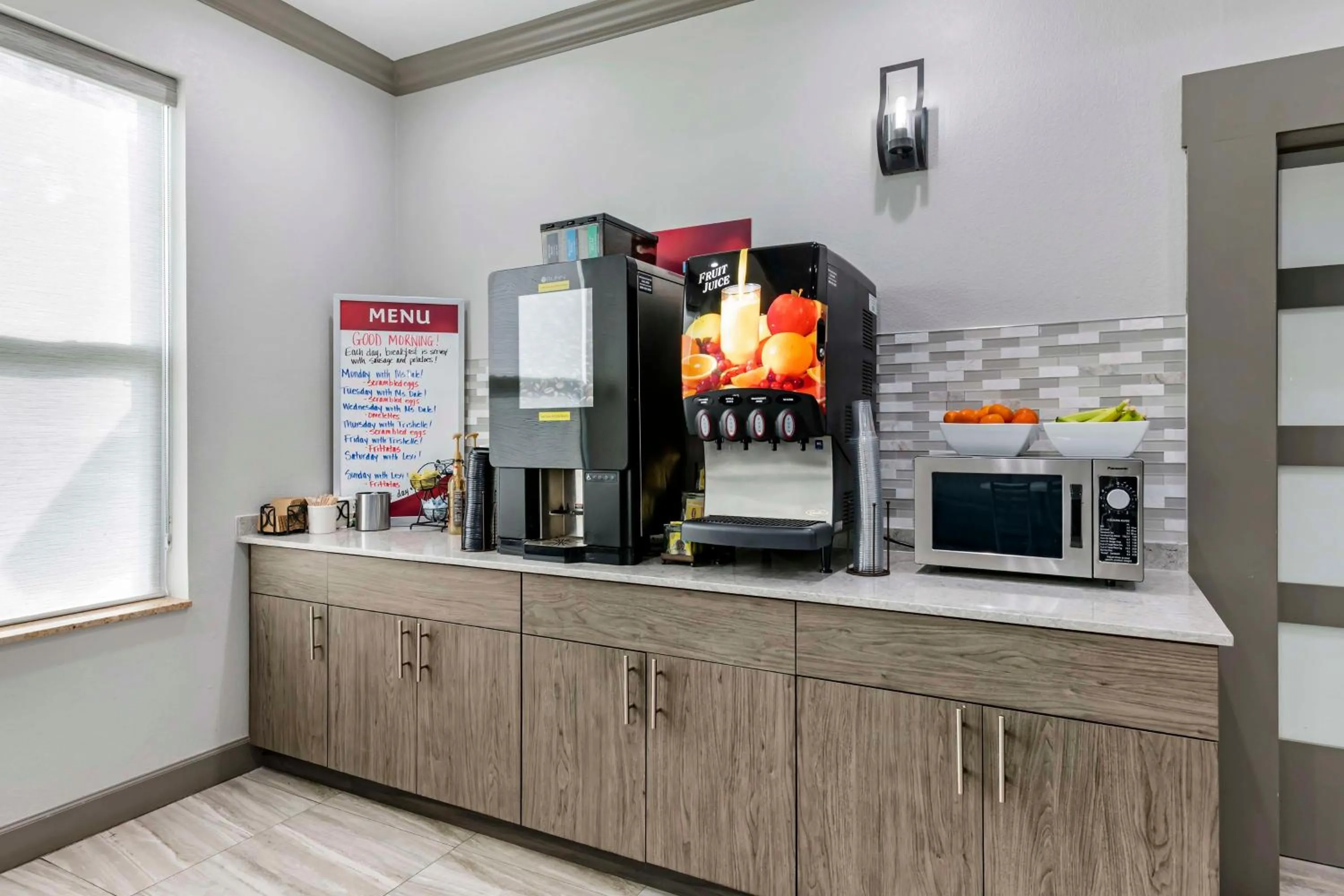 Breakfast in Best Western Plus First Coast Inn and Suites